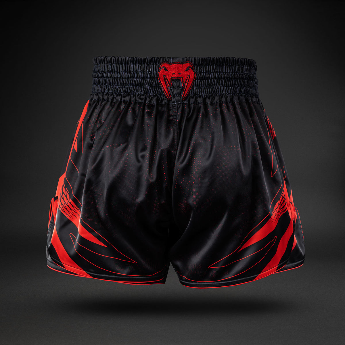 Venum Amazonia Reborn Pantalón corto de Muay Thai - Negro/Rojo