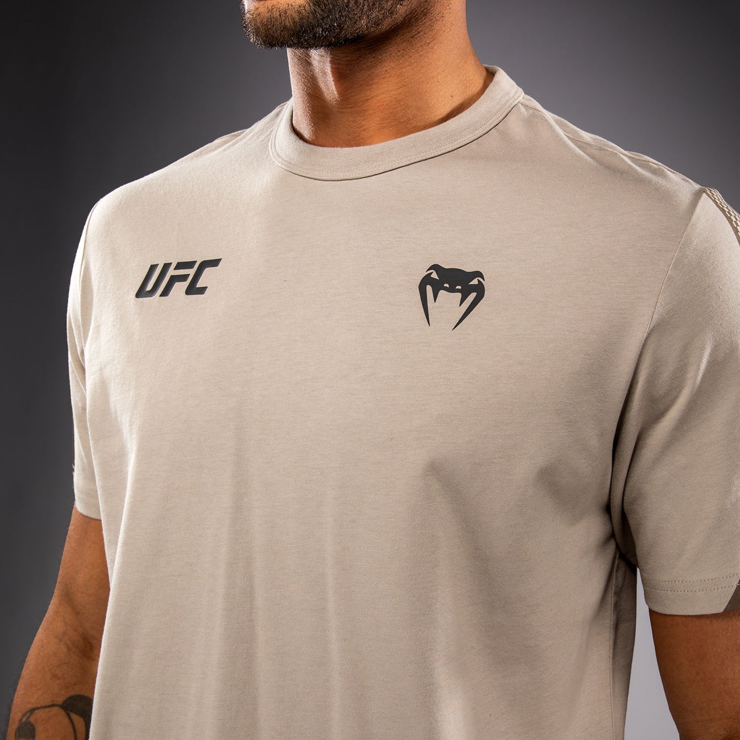 Venum UFC Unity by Venum Authentic Fight Week Camiseta de Manga Corta para Hombre - Arena