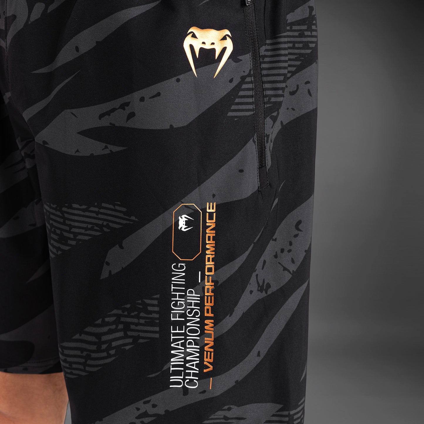 UFC Adrenaline By Venum Fight Week Performance Pantalón Corto para Hombre - Urban Camo