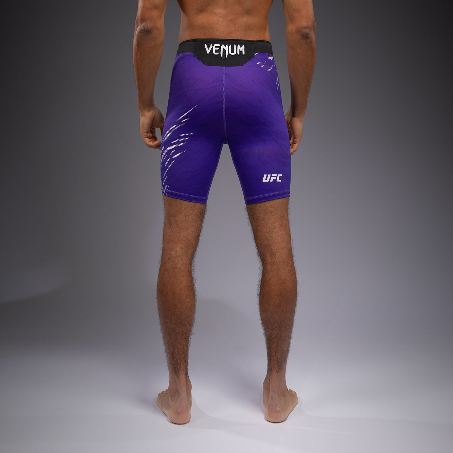 UFC Fusion by Venum Authentic Fight Night Vale Tudo Shorts para Hombre - Morado
