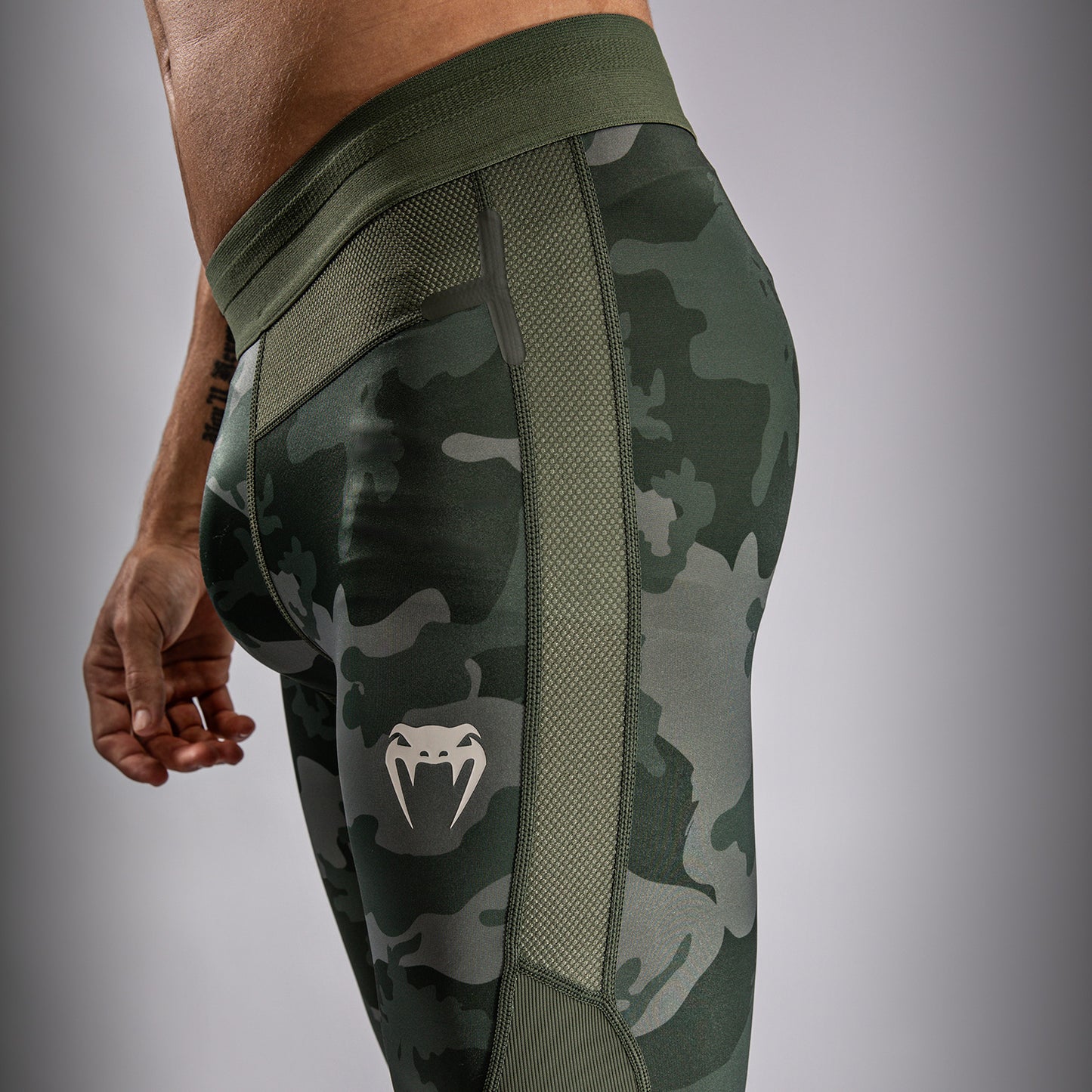 Venum G-Fit Air Spats para Hombre - Camuflaje Militar