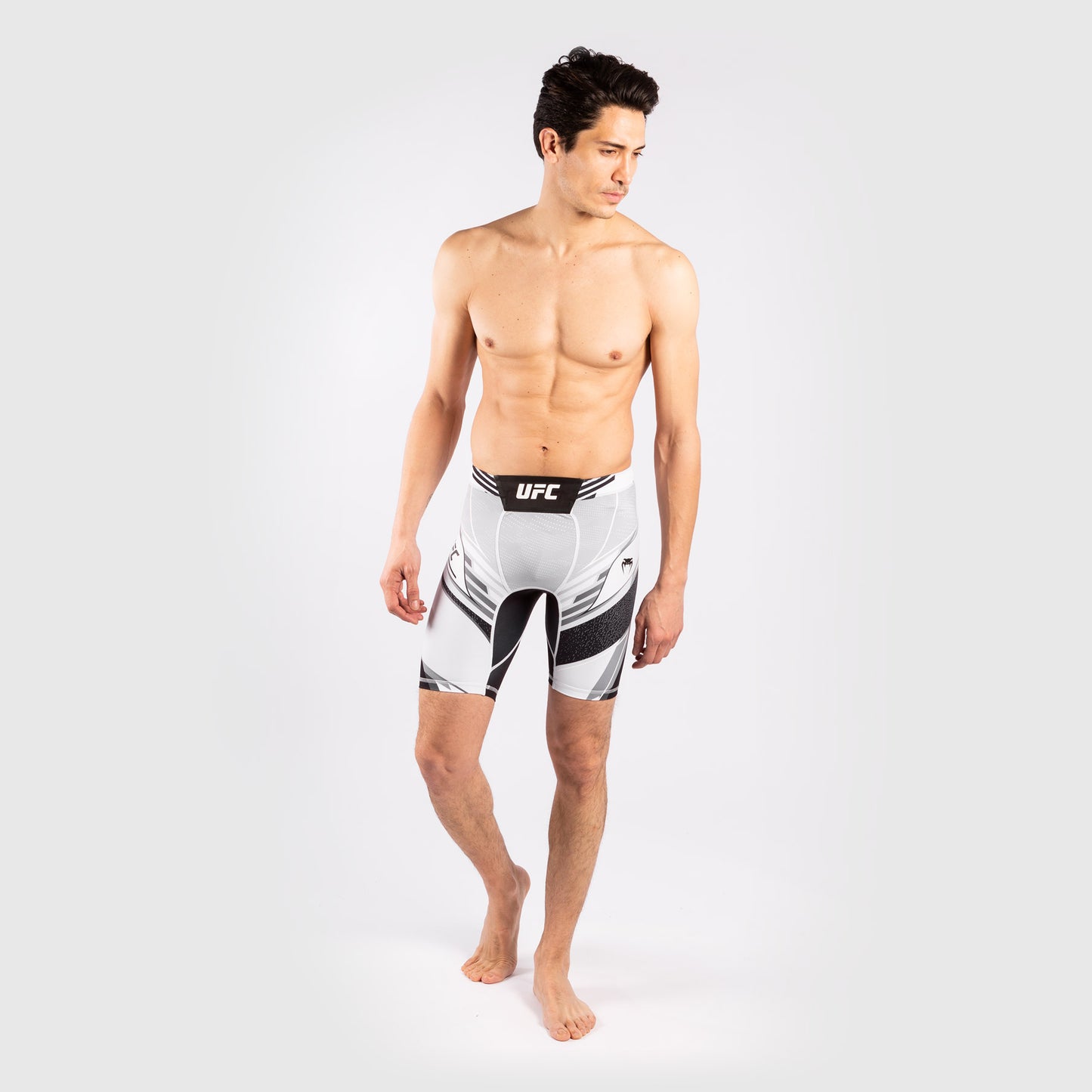 Pantalón De Vale Tudo UFC Venum Authentic Fight Night – Modelo Corto - Blanco