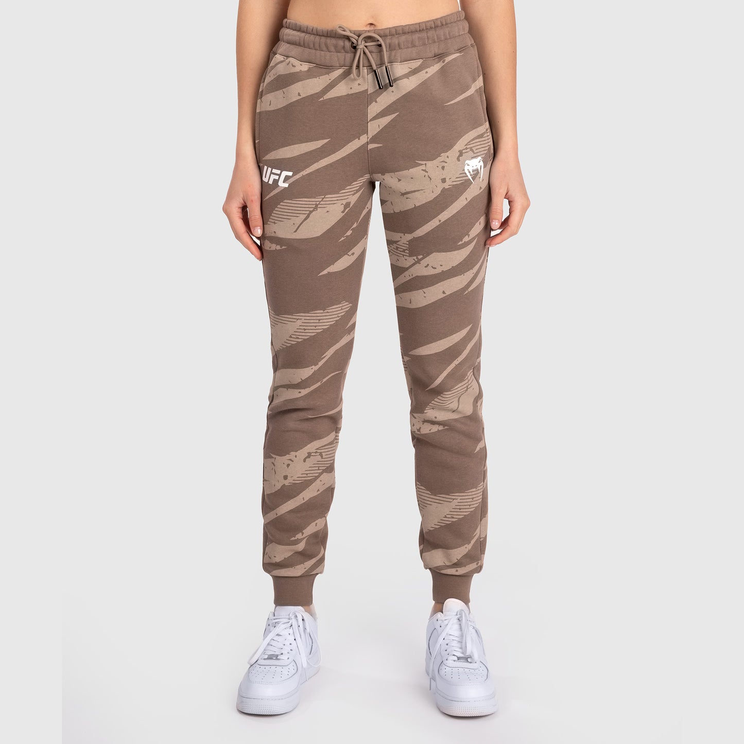 UFC Adrenaline By Venum Fight Week Pantalón de Algodón para Mujer - Desert Camo