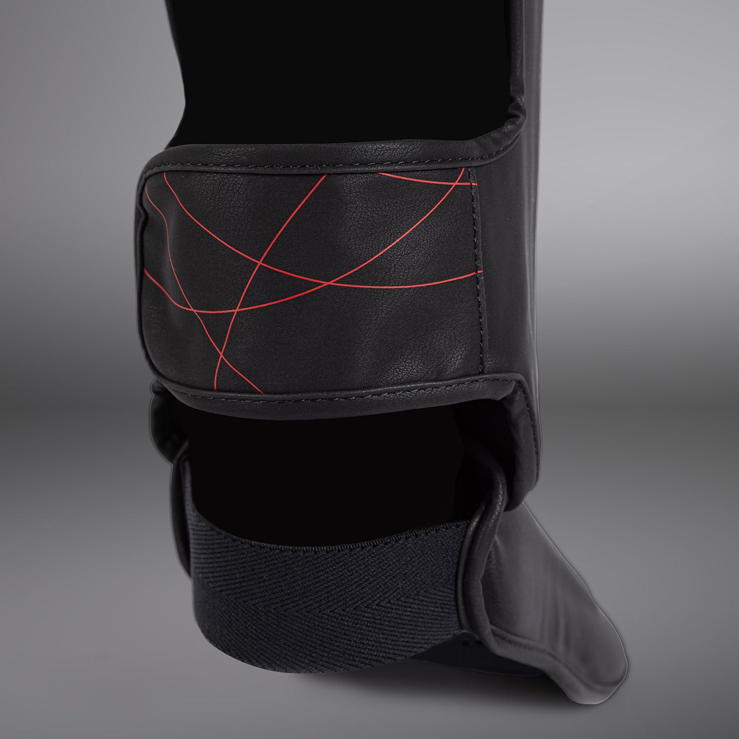 Venum Tactical XT Espinilleras - Negro/Rojo Fuego