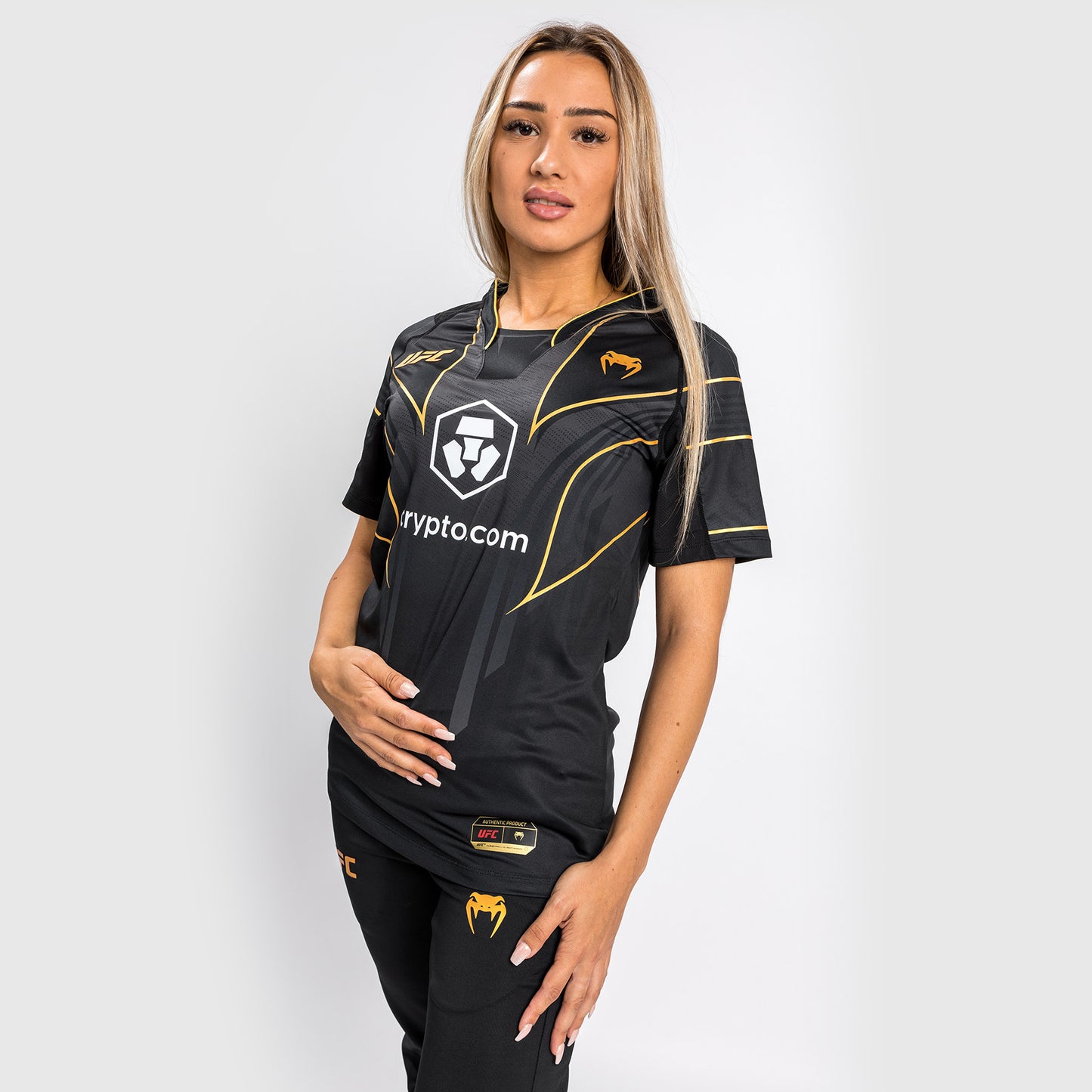 Camiseta UFC Venum Authentic Fight Night 2.0 Mujer - Campeón