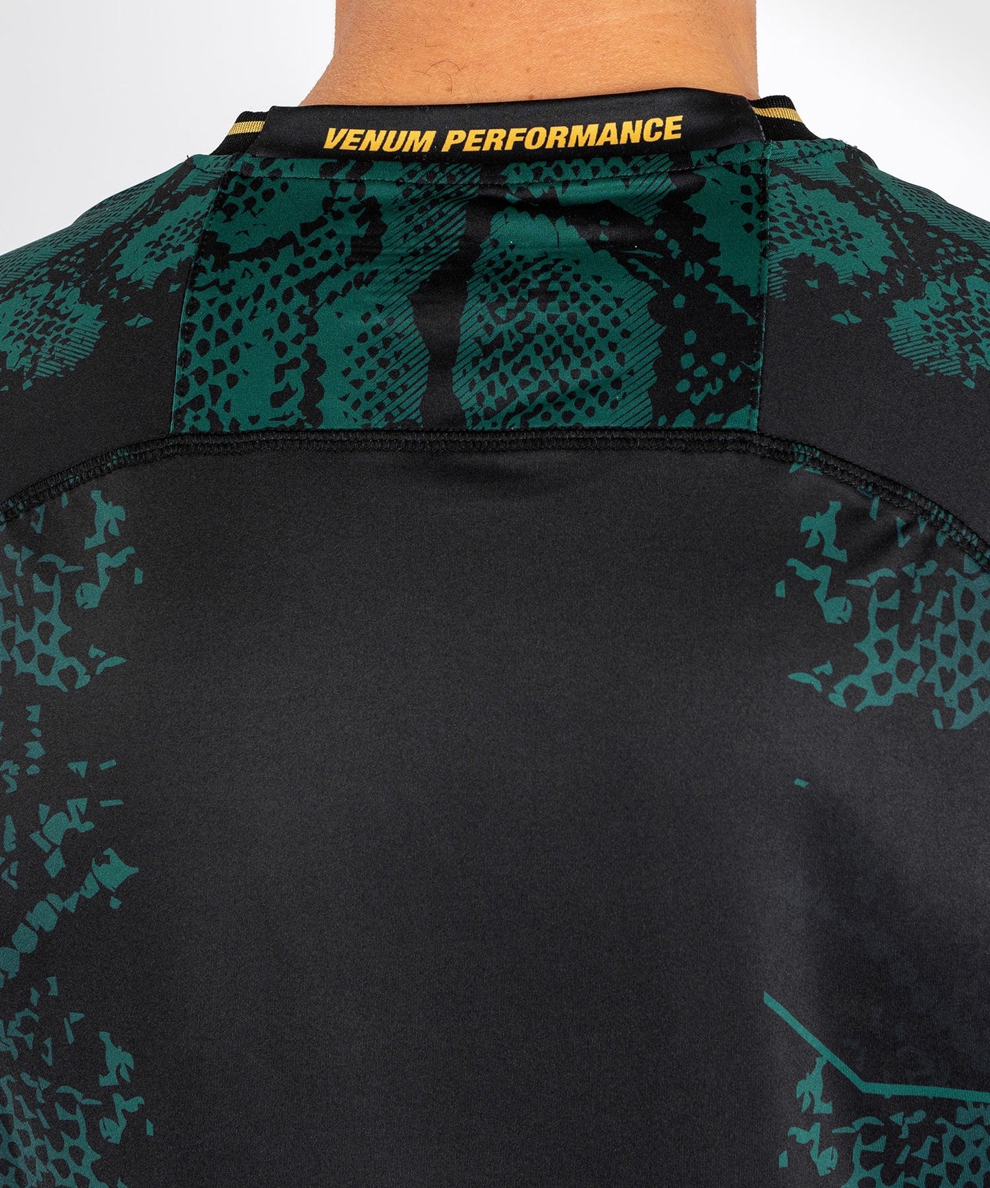 UFC Adrenaline by Venum Personalized Authentic Fight Night Camiseta de hombre - Emerald Edition - Verde/Negro/Oro