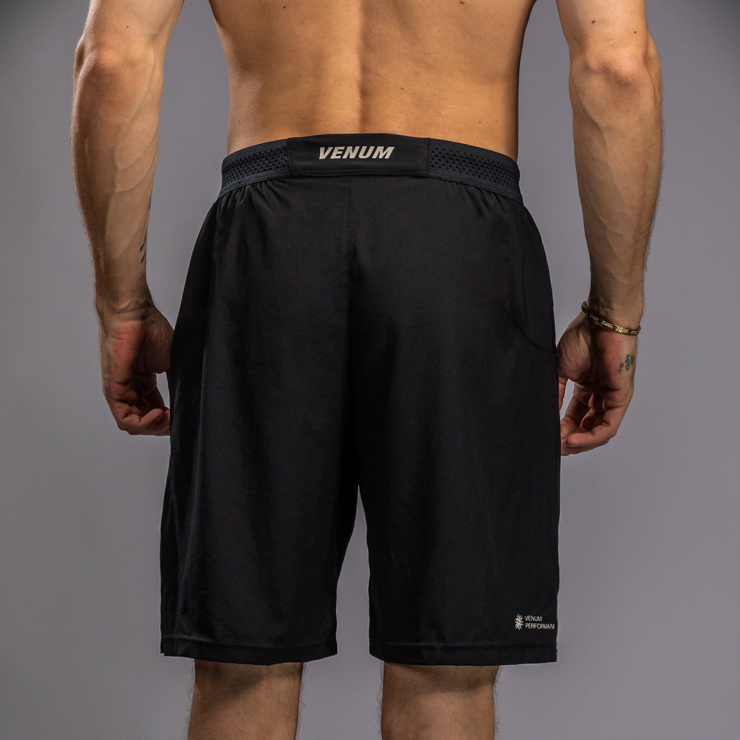 Venum G-Fit Air Pantalones Cortos de Entrenamiento para Hombre - deep Black/desert Sand