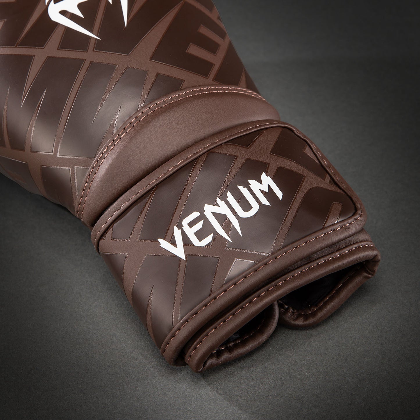 Venum Contender 1.5 XT 3D Guantes de Boxeo - Marrón Oscuro