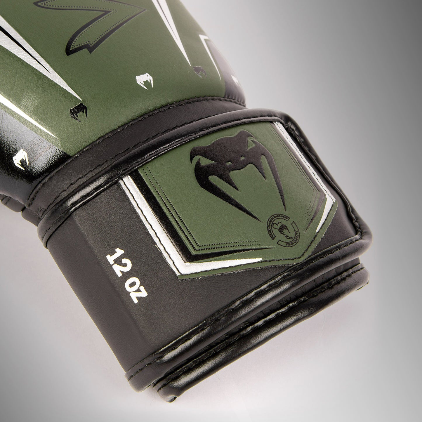 Guantes de boxeo Venum Elite Evo - Caqui/Plateado