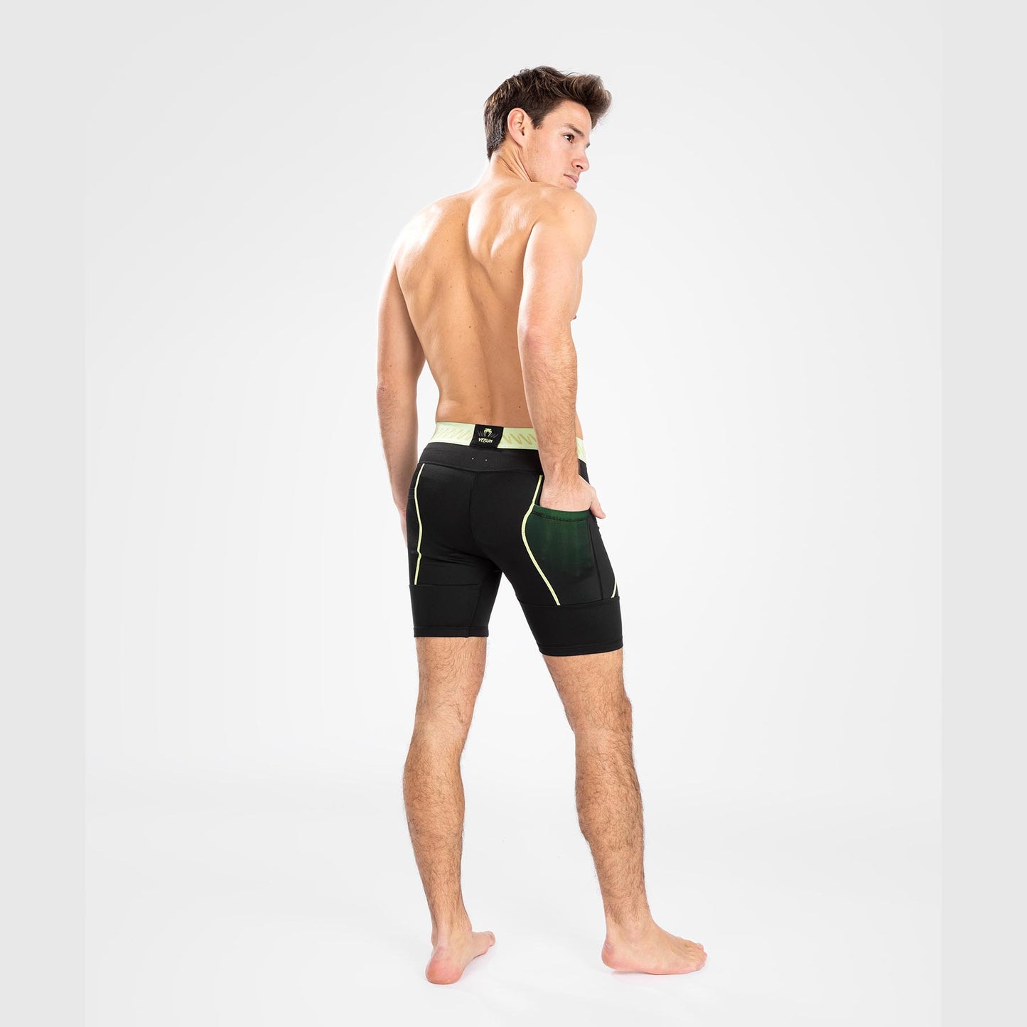 Venum Fusion 2.0  Vale Tudo Hombre - Negro/Amarillo