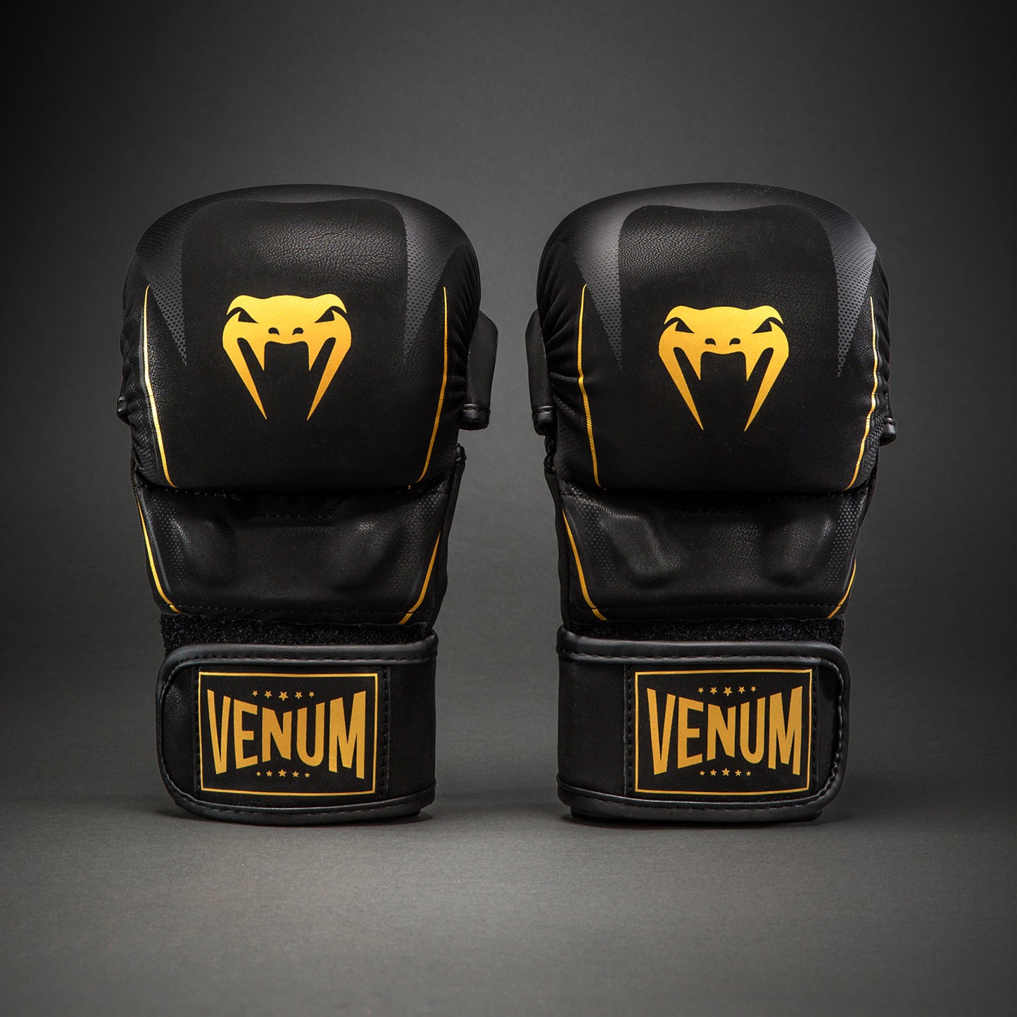 Venum G-Core Guantes de Sparring - Negro/Dorado