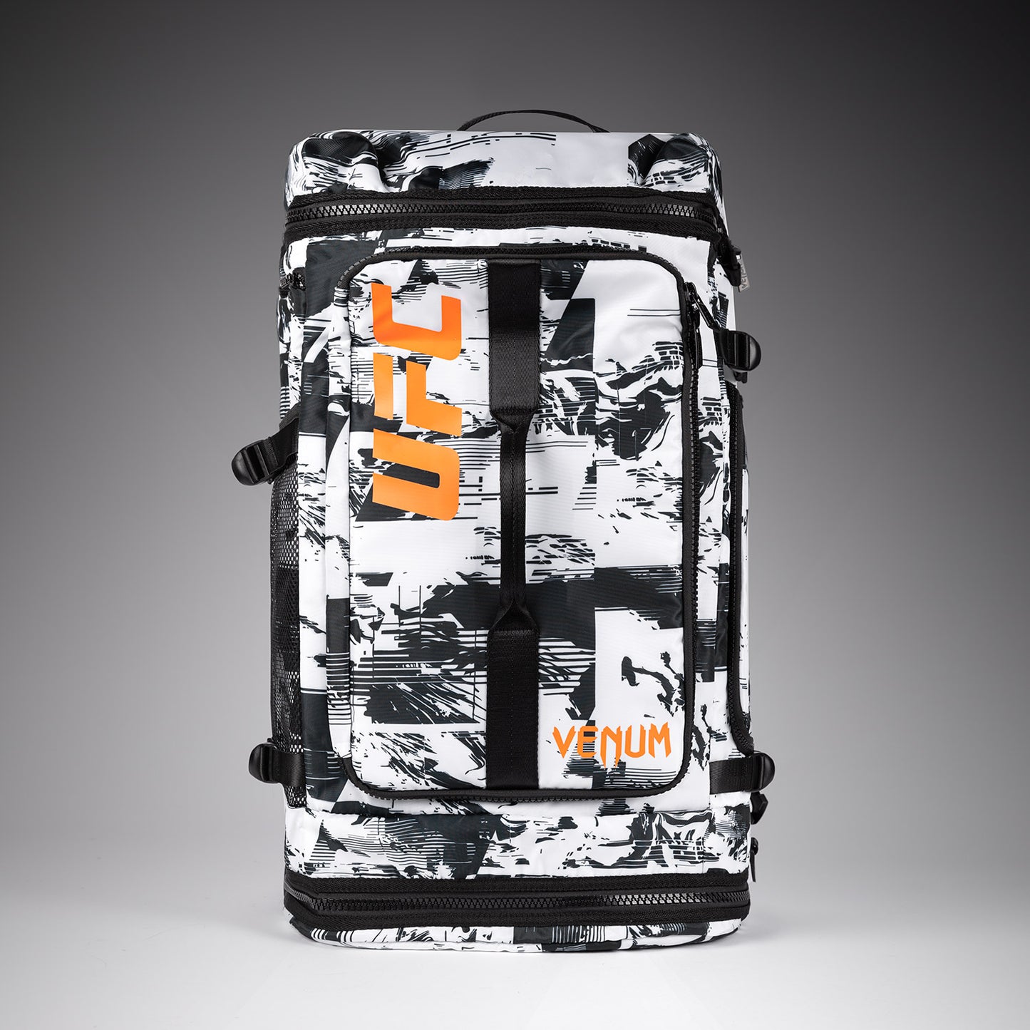 UFC Zenith by Venum Authentic Fight Week Bolsa de deporte - Blanca