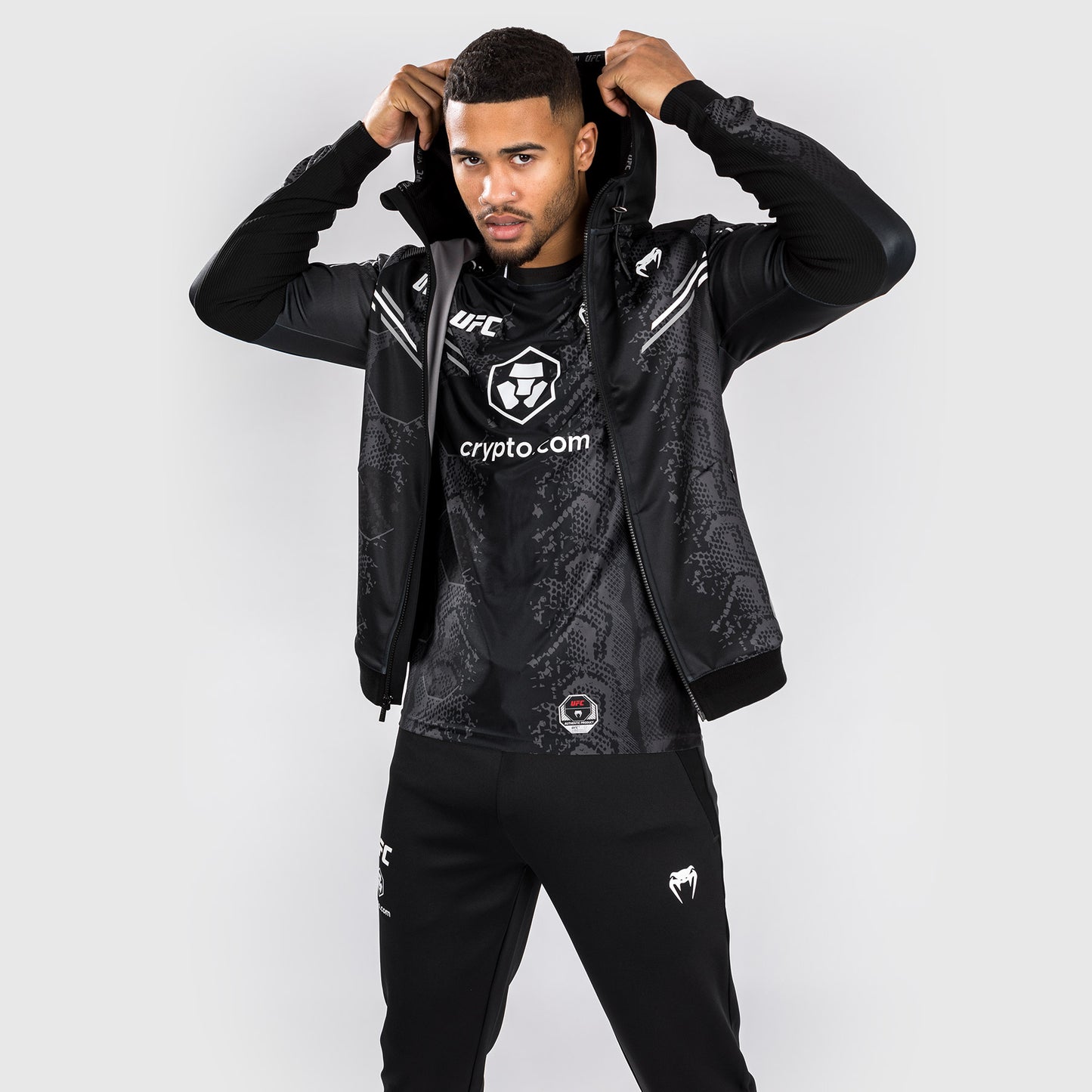 UFC Adrenaline by Venum Authentic Fight Night Sudadera con capucha Walkout para Hombre - Negra