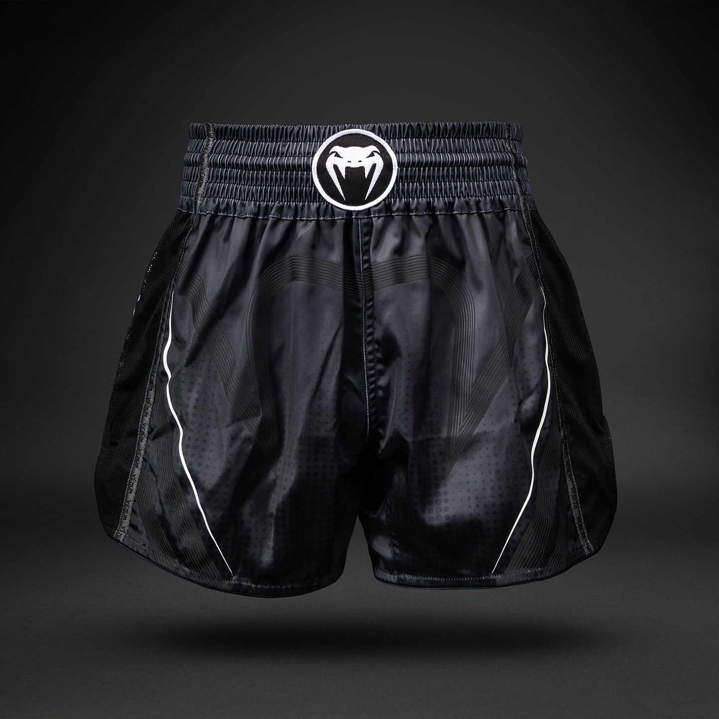 Venum Stealth Short de Muay Thai – Negro/Blanco