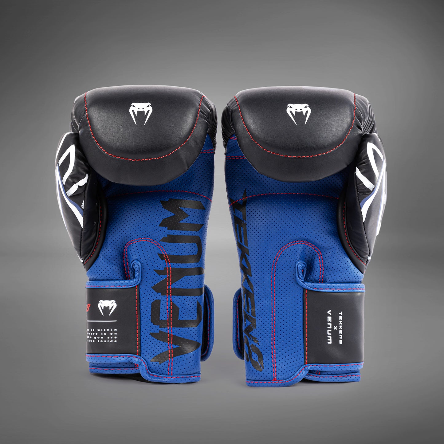 Venum x TEKKEN 8 - Jin Kazama Guantes de Boxeo - Azul/Negro/Blanco