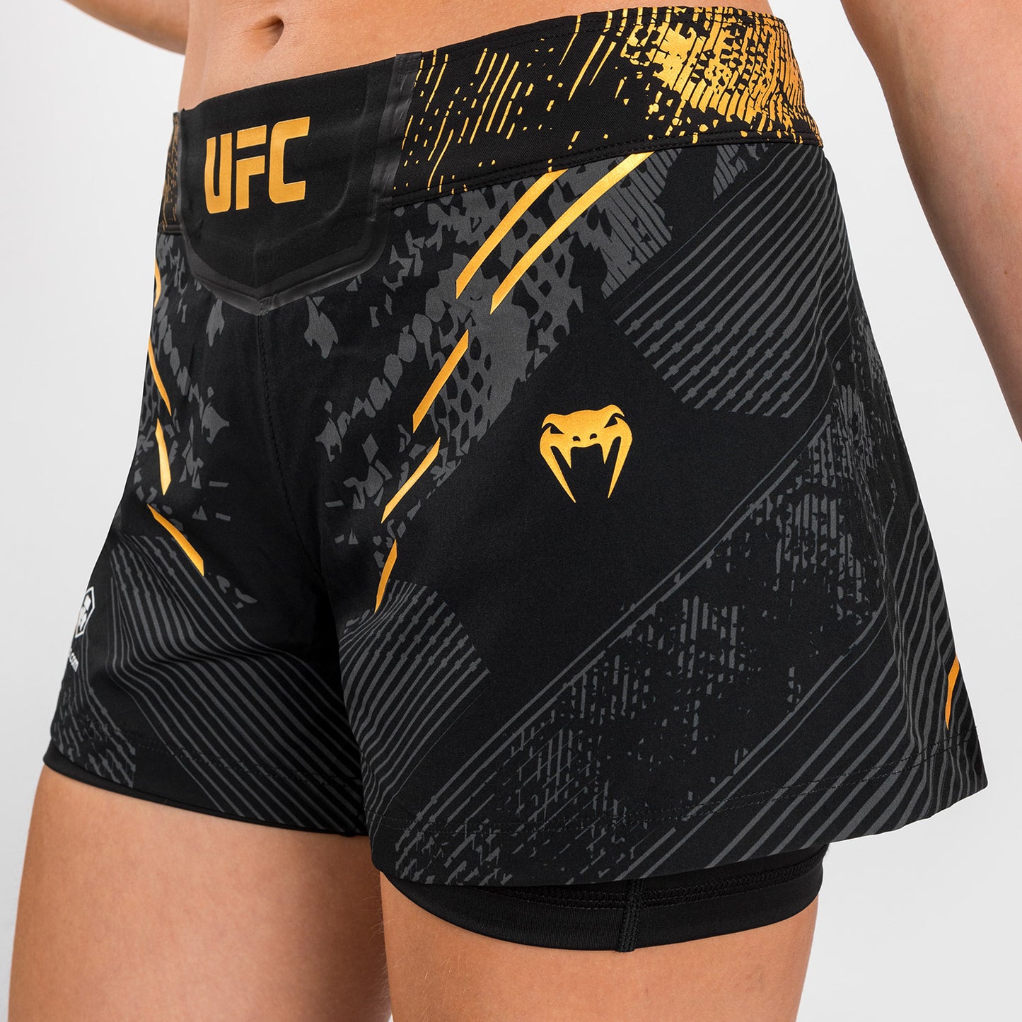 UFC Adrenaline by Venum Authentic Fight Night Short de Lucha para Mujer - Champion