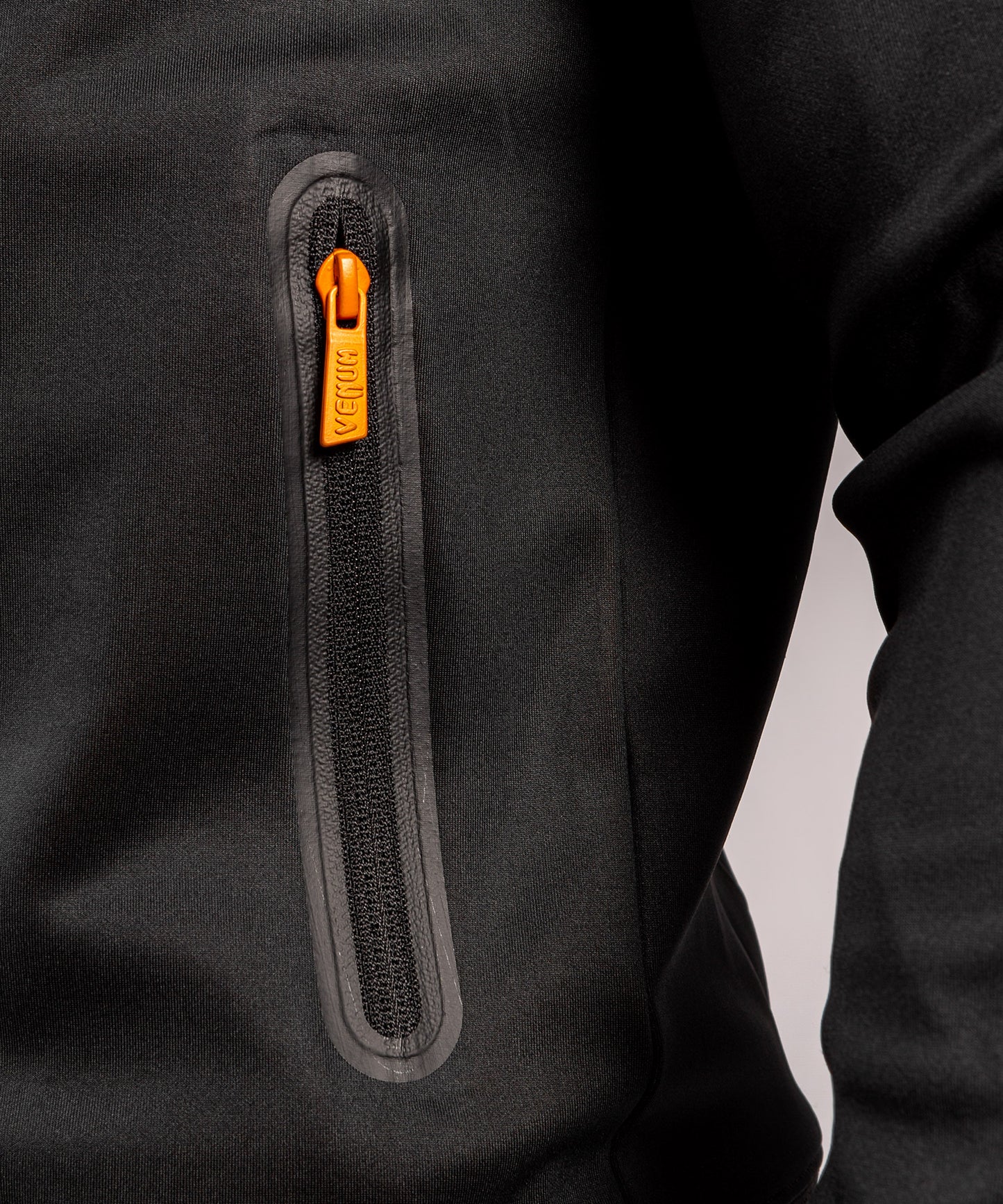 Chaqueta Venum Club 212 - Negro/Naranja