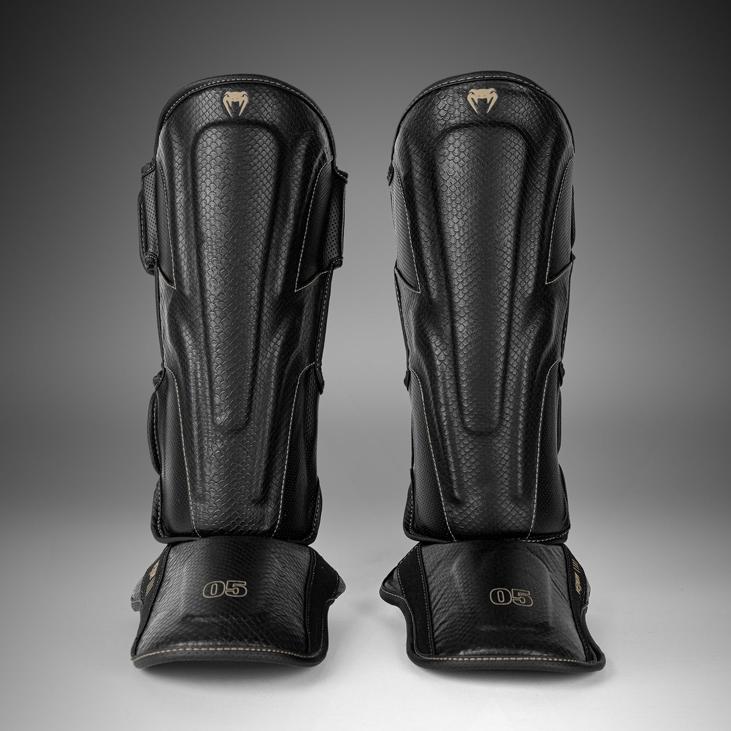 Venum Impact Evo Scales Espinilleras – Negro