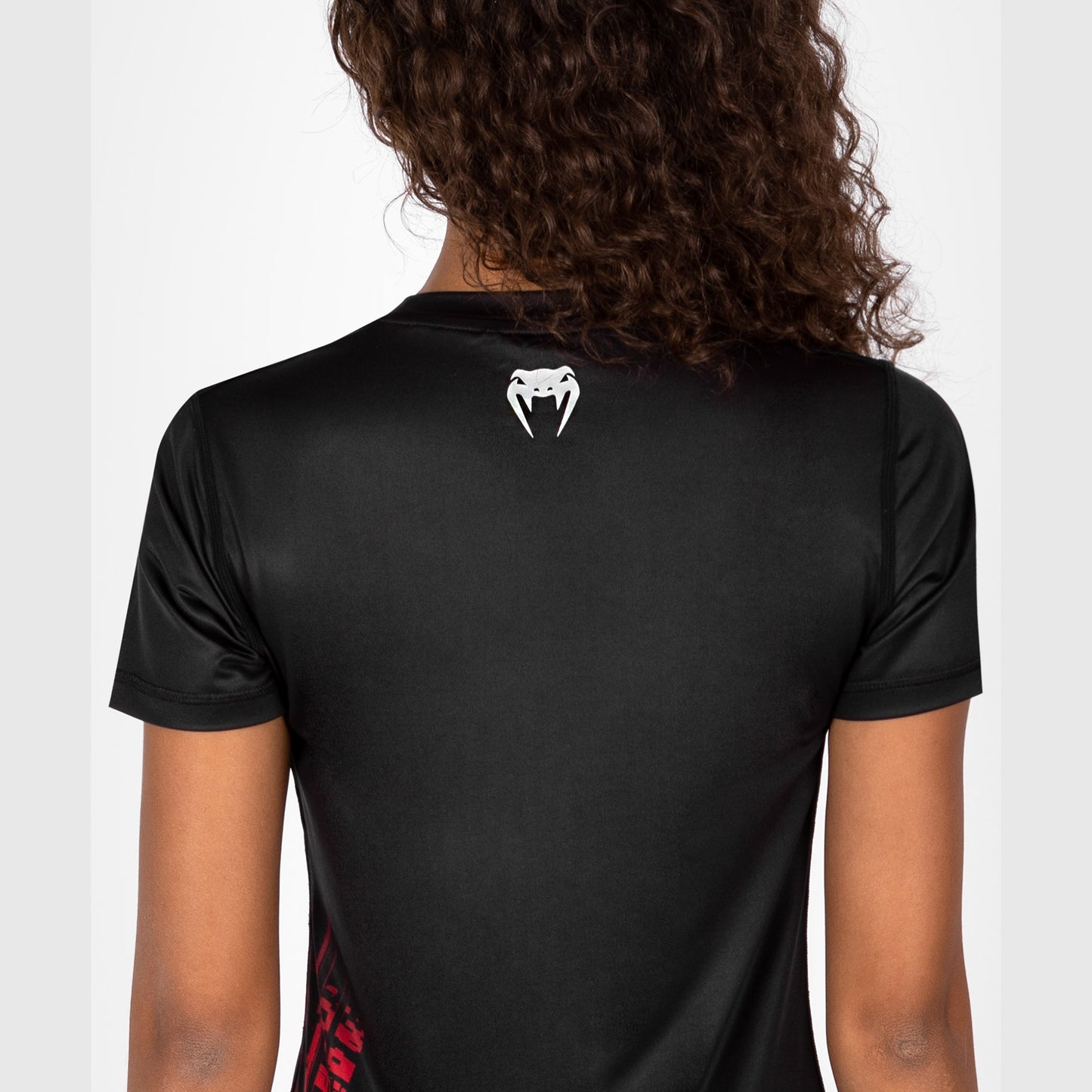 UFC Venum Performance Institute 2.0 Camiseta Dry-Tech para Mujer - Negra/Roja