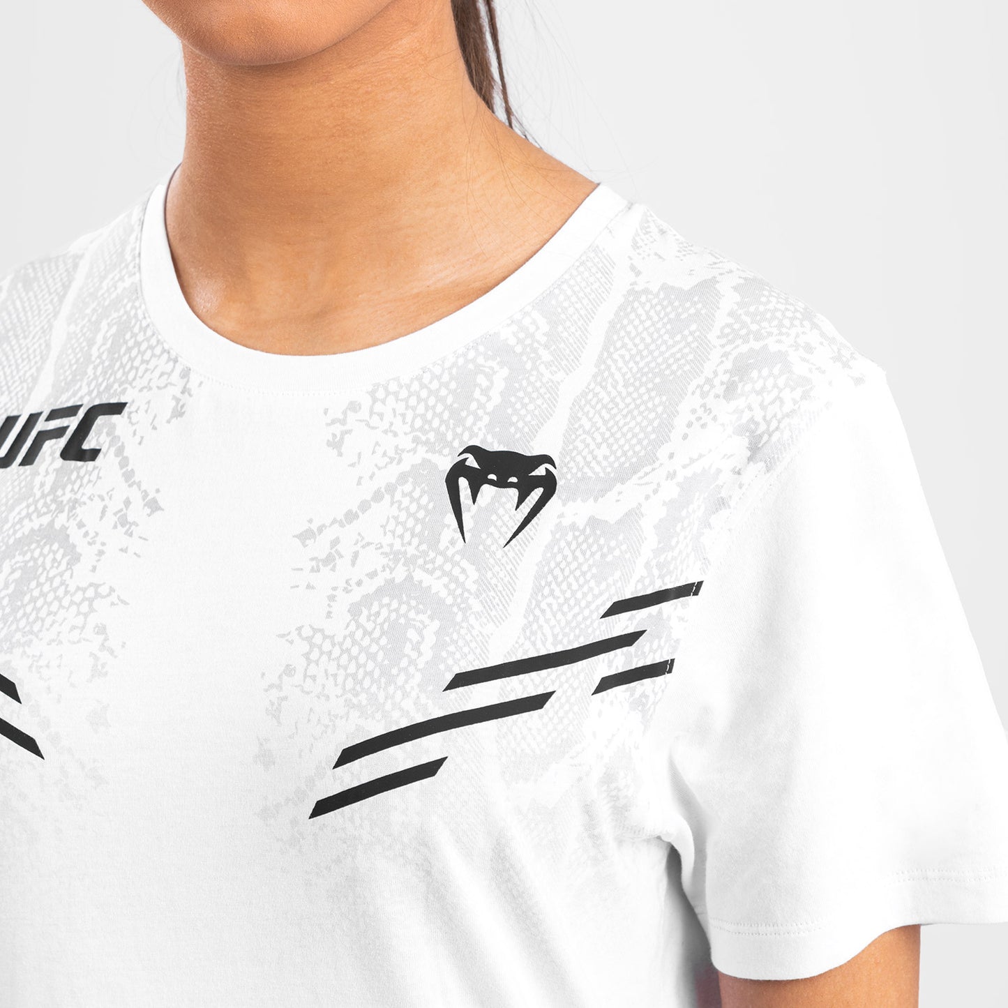 UFC Adrenaline by Venum Replica Camiseta manga corta para Mujer - Blanca