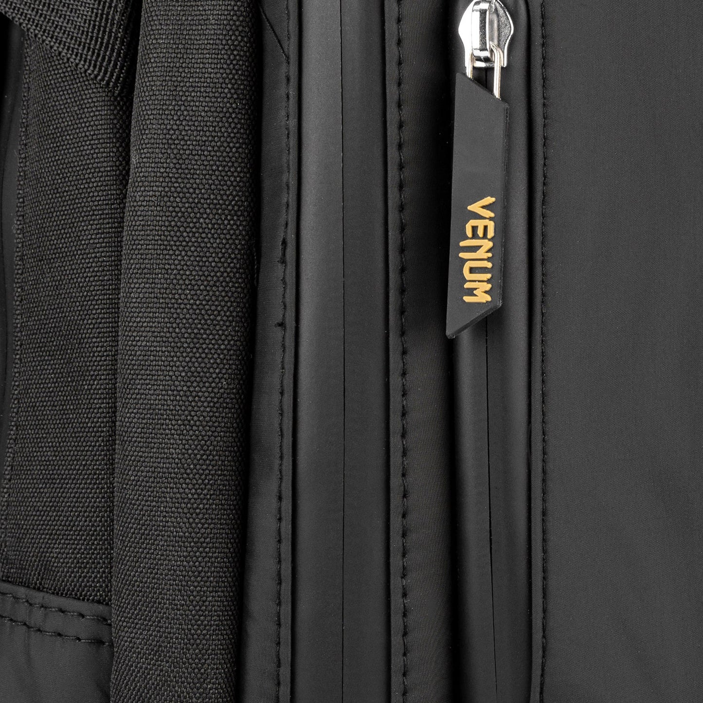 Venum Challenger Pro Evo Mochila - Negro/Dorado