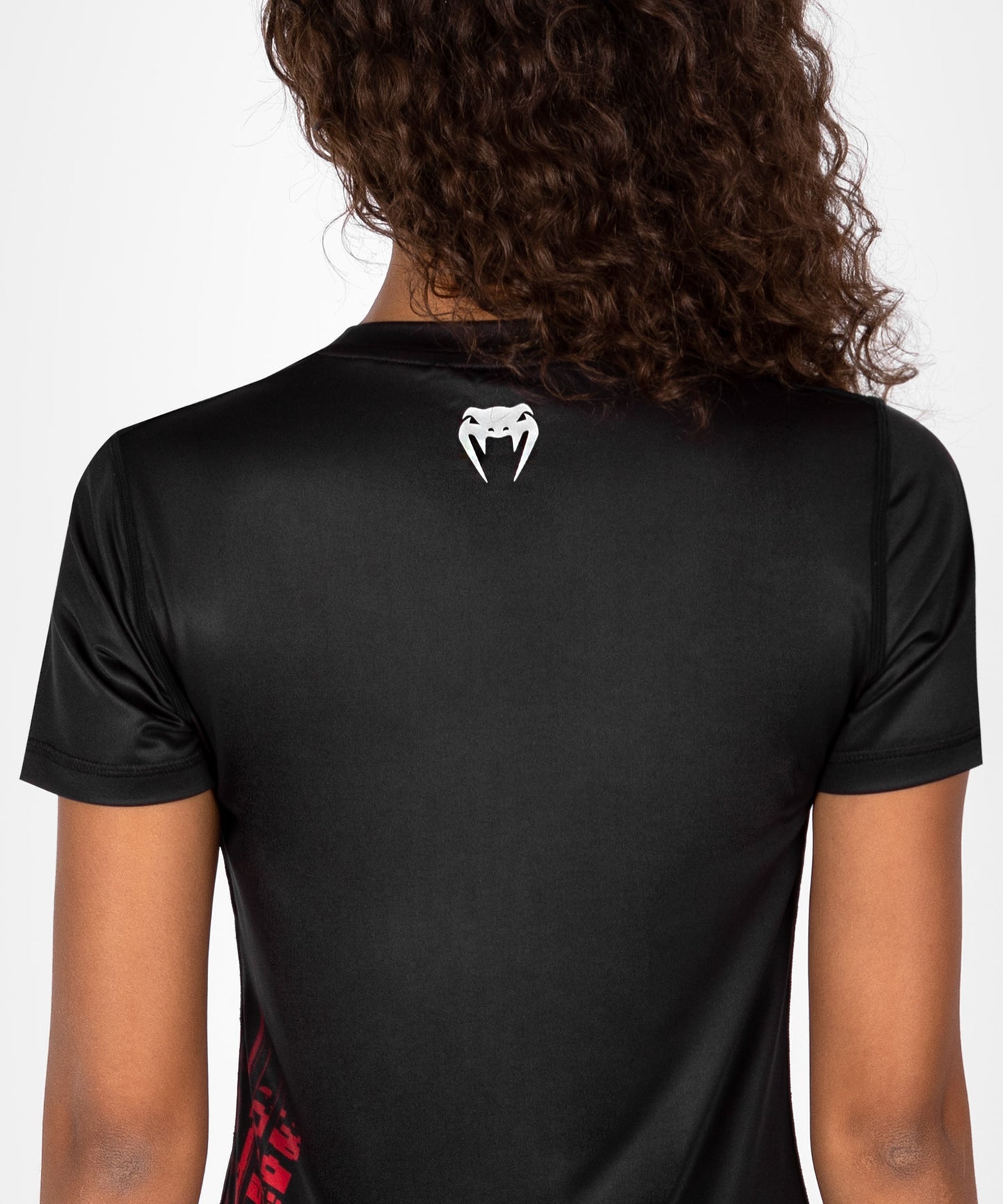 UFC Venum Performance Institute 2.0 Camiseta Dry-Tech para Mujer - Negra/Roja