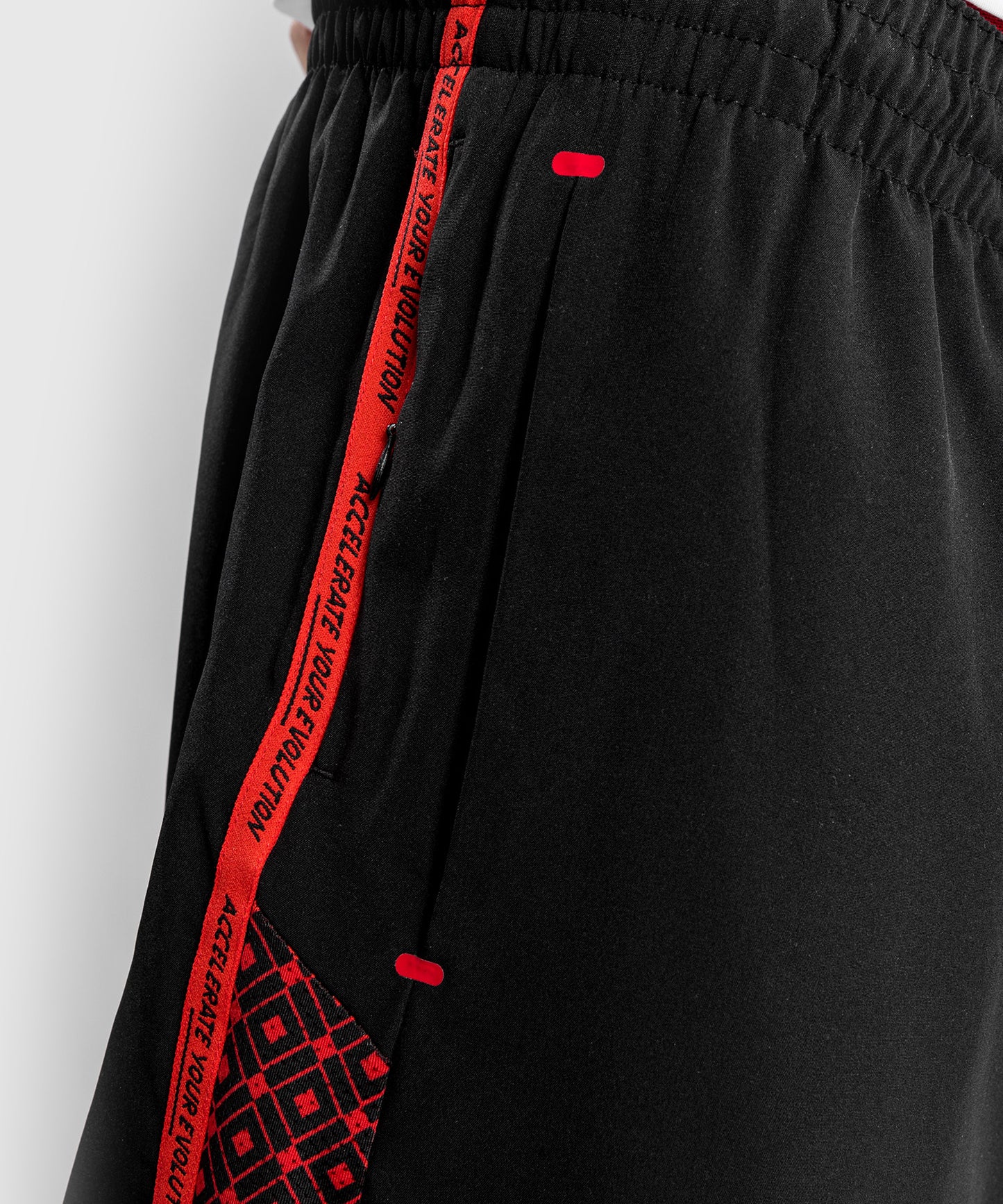 Pantalones cortos de entrenamiento Venum UFC Performance Institute - Negro/Rojo