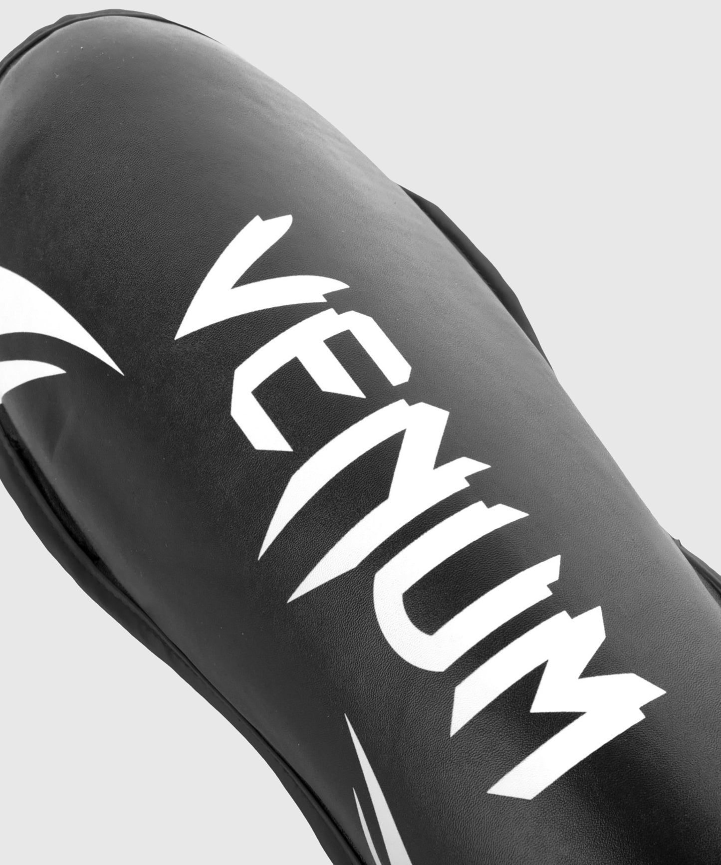 Espinilleras Venum Challenger - Negro