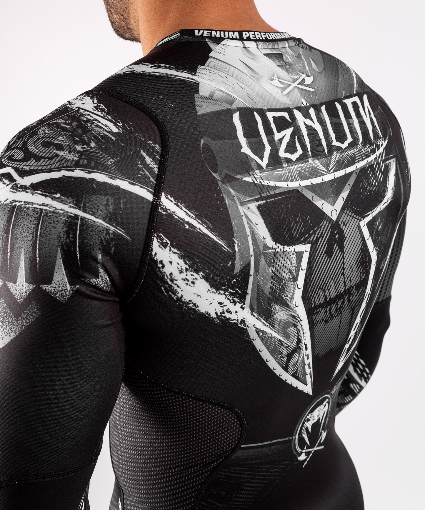 Rashguard manga larga Venum GLDTR 4.0
