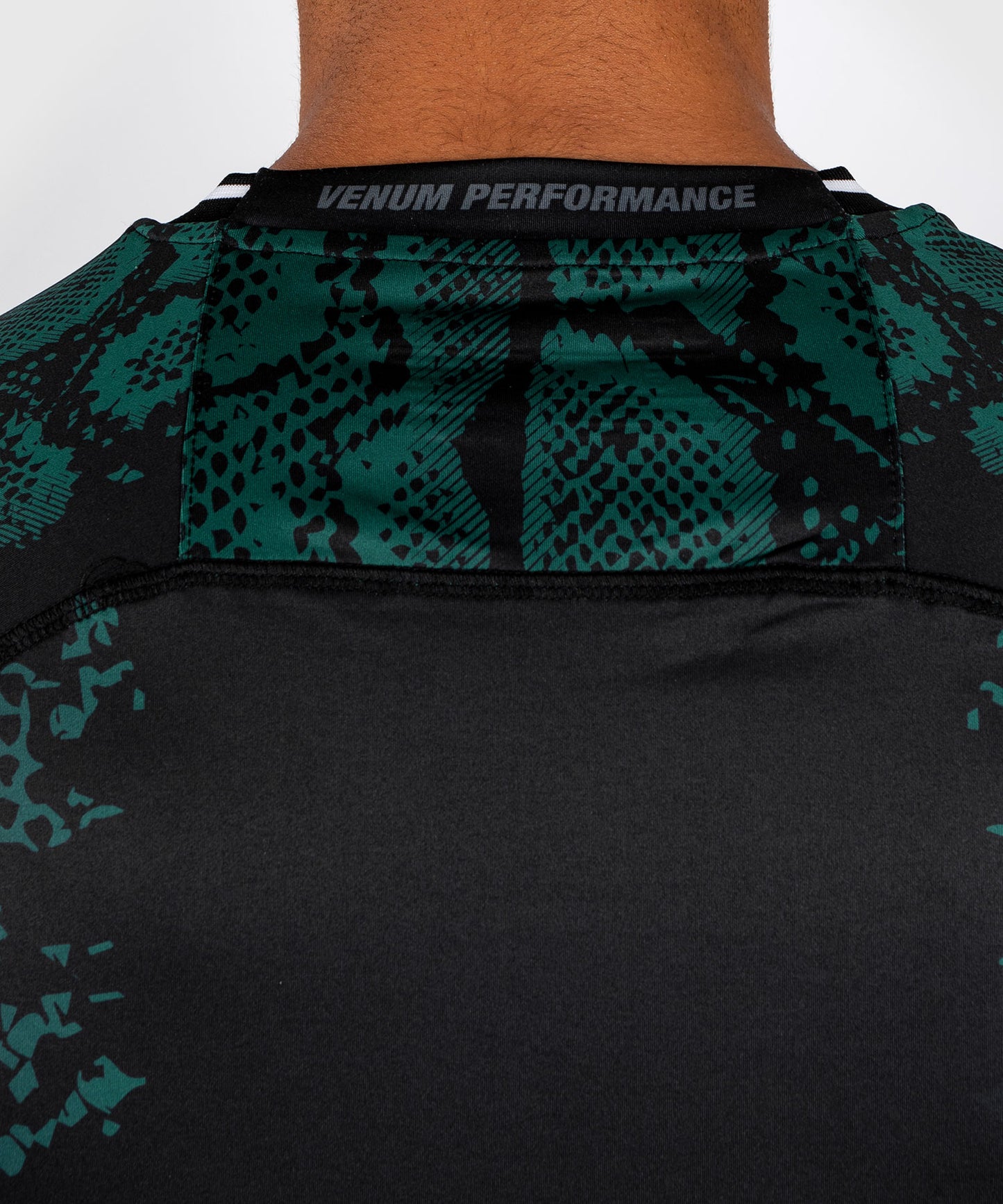 UFC Adrenaline by Venum Authentic Fight Night Camiseta Jersey - Emerald Edition - Verde/Negro