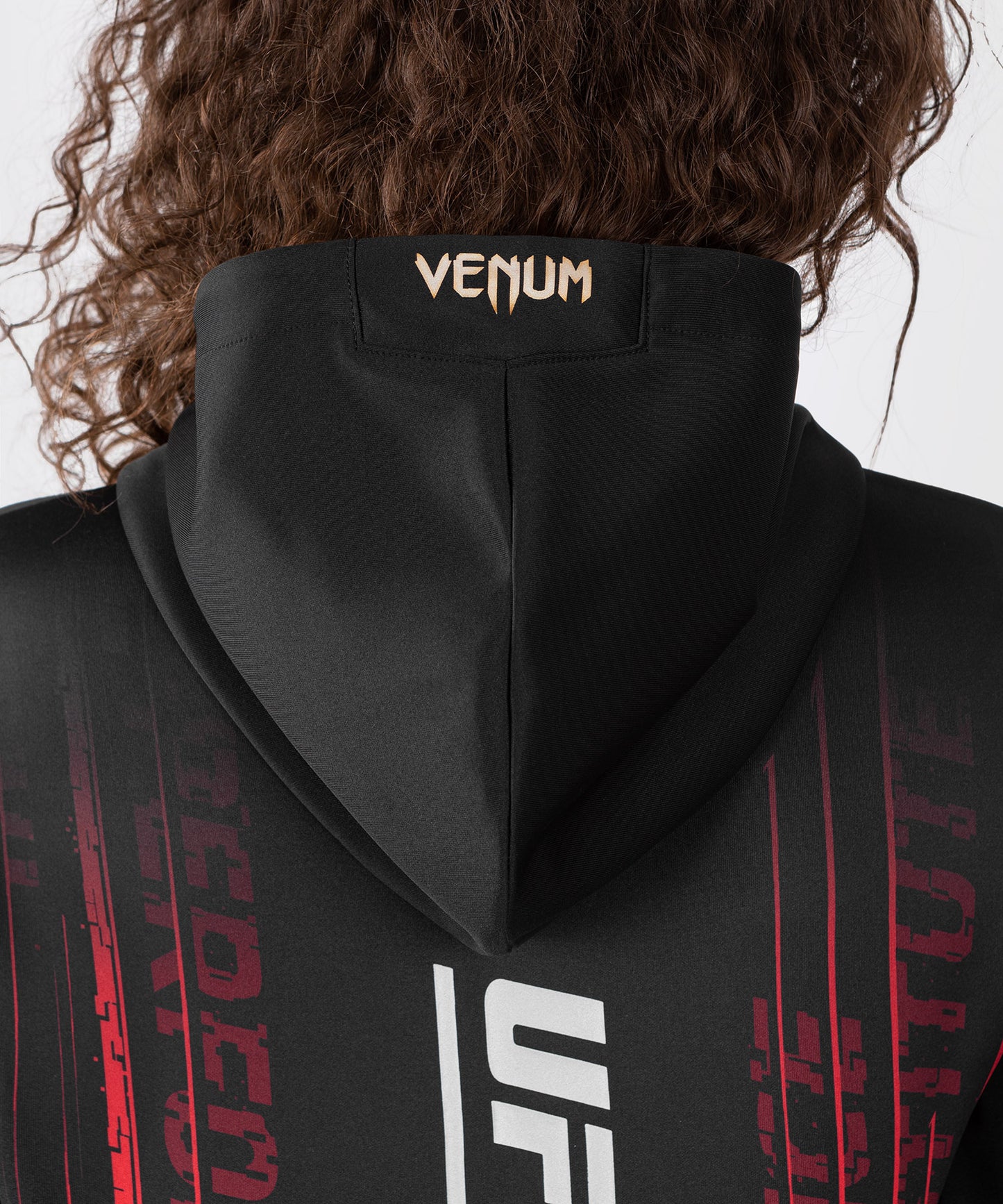 UFC Venum Performance Institute 2.0 Sudadera con Capucha para Mujer - Negro/Rojo