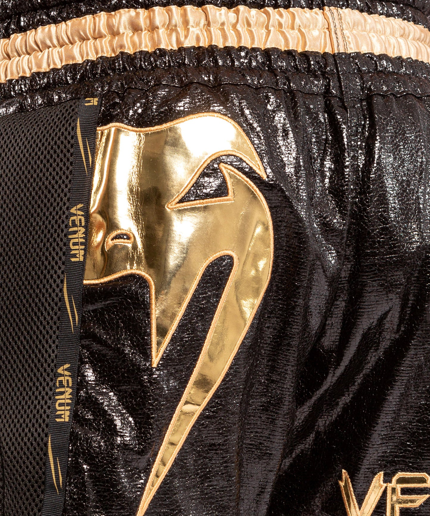 Pantalones de Muay Thai Venum Giant Foil - Negro/Oro – Venum España