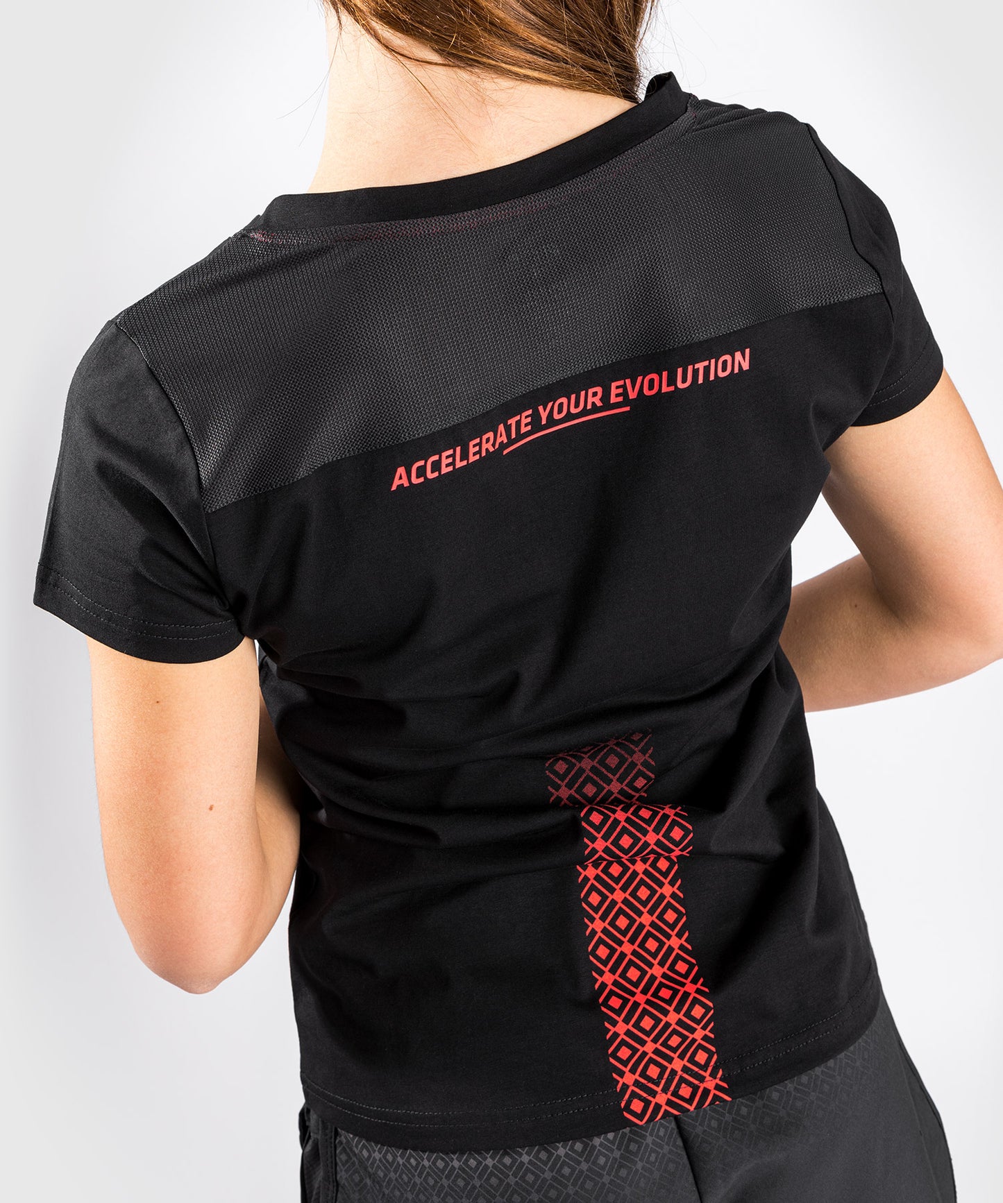 Camiseta Venum UFC Performance Institute - Para mujer - Negro