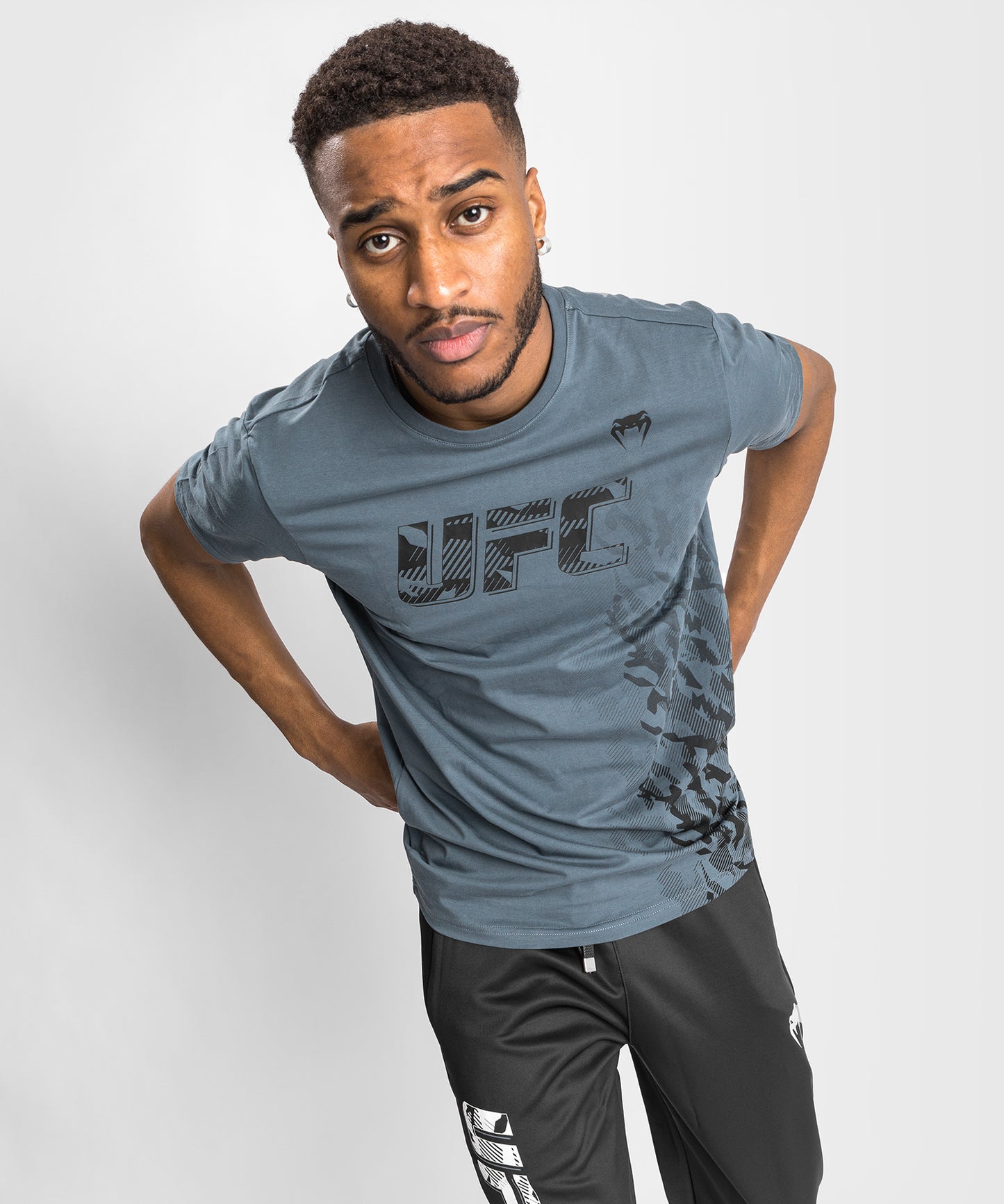 Camiseta De Algodón Manga Corta Para Hombre UFC Venum Authentic Fight Week - Gris