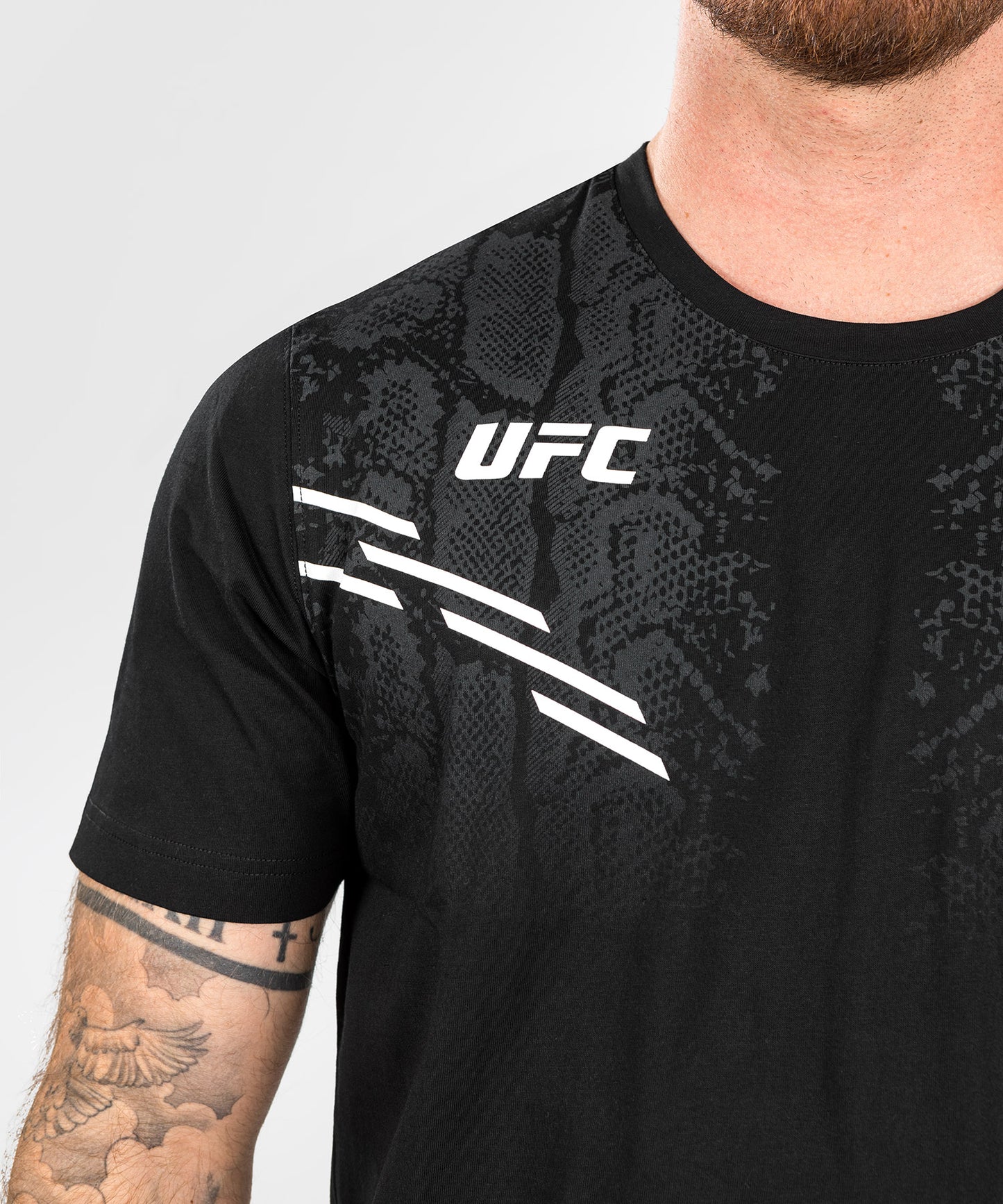 UFC Adrenaline by Venum Replica Camiseta de manga corta para Hombre - Negra
