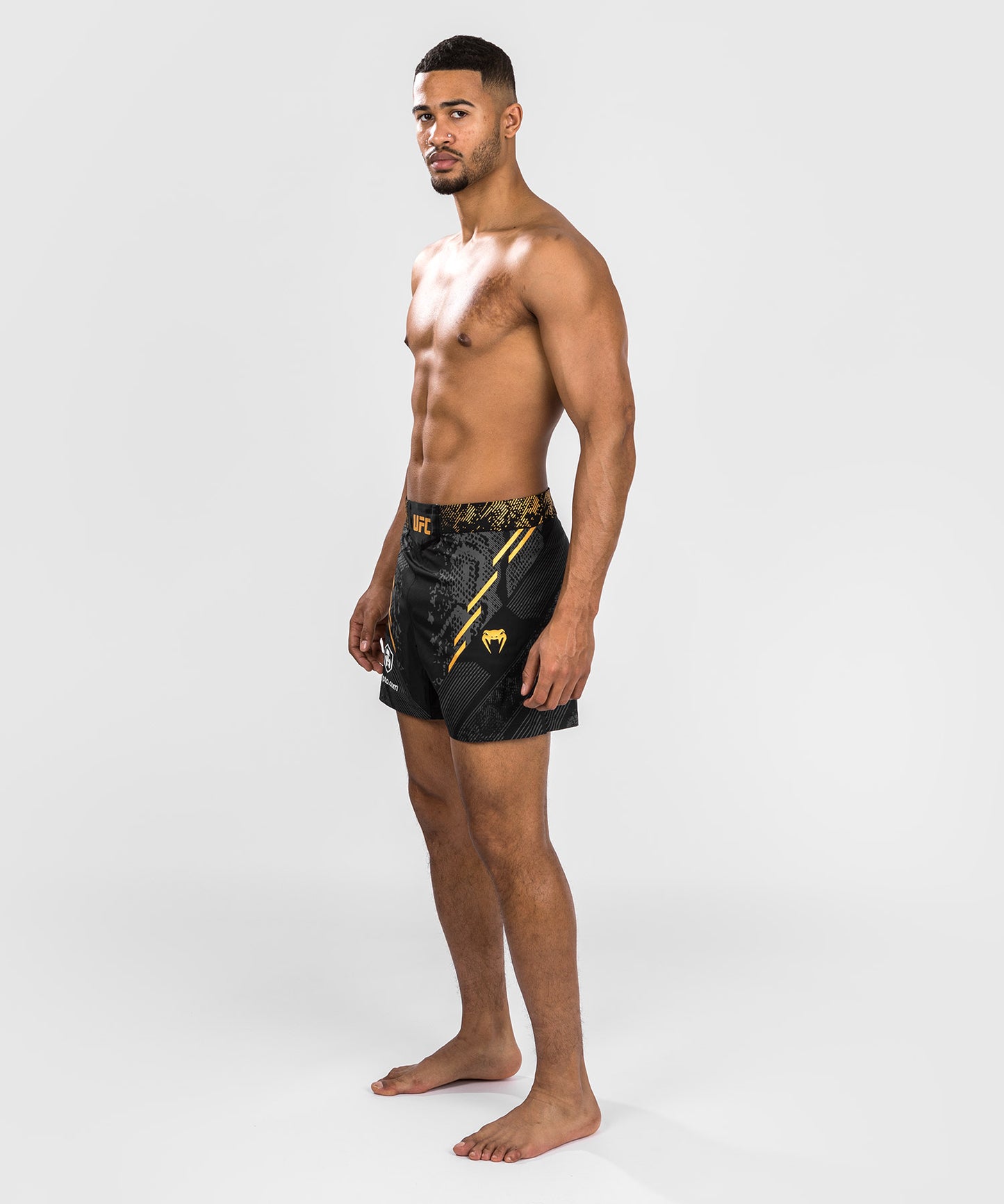 UFC Adrenaline by Venum Authentic Fight Night Pantalón corto de lucha para Hombre - Corte Corto - Champion