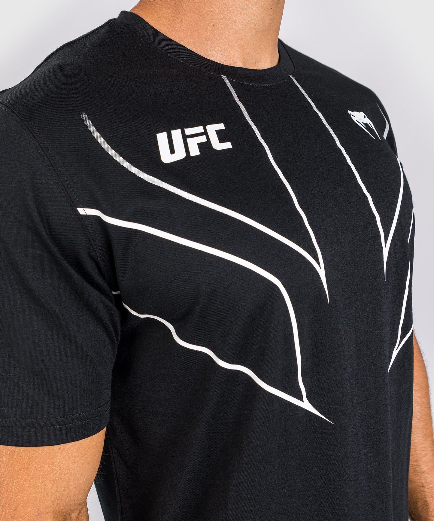 Camiseta UFC Venum Replica 2.0 - Hombre - Negro