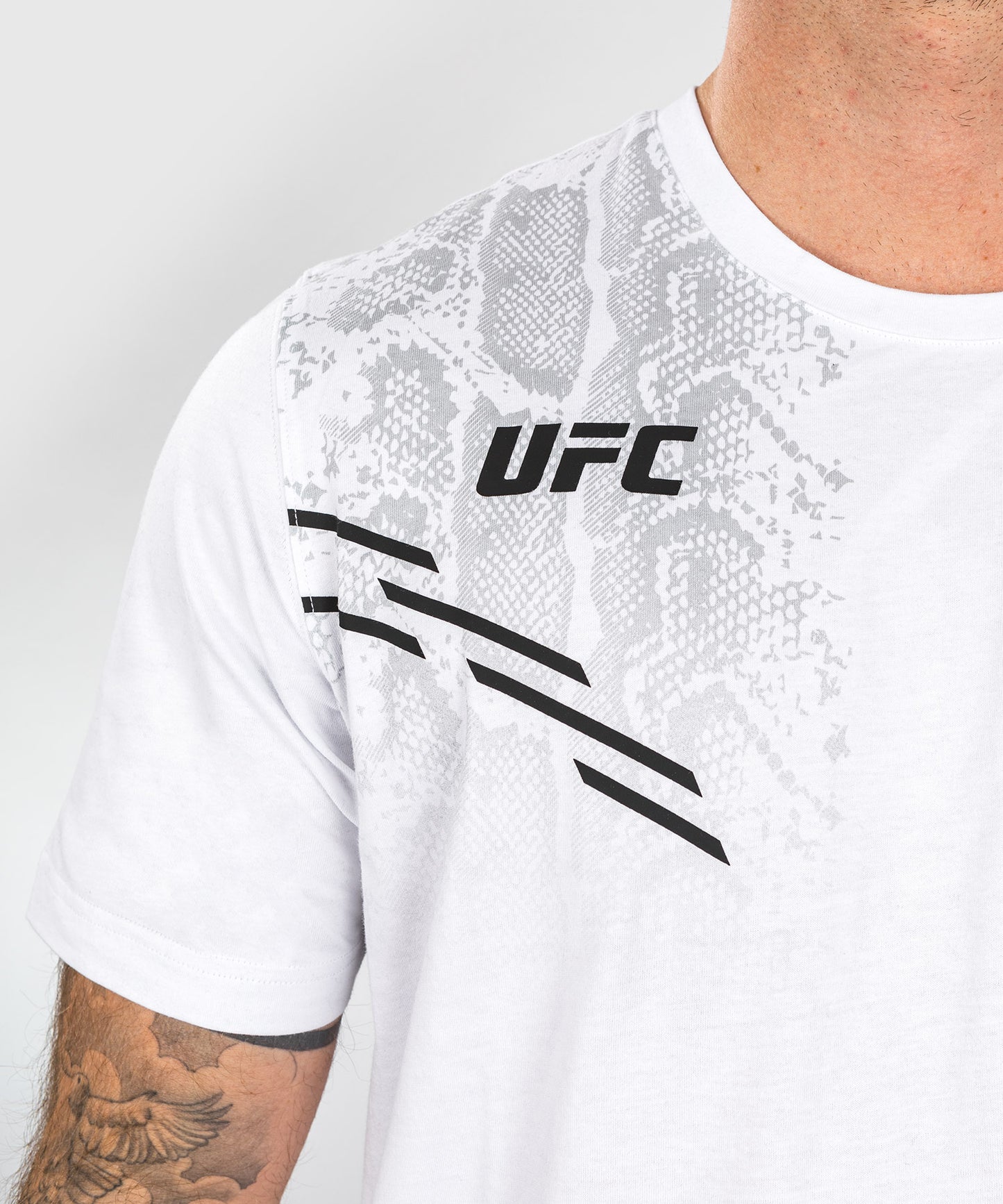 UFC Adrenaline by Venum Replica Camiseta de manga corta para Hombre - Blanca