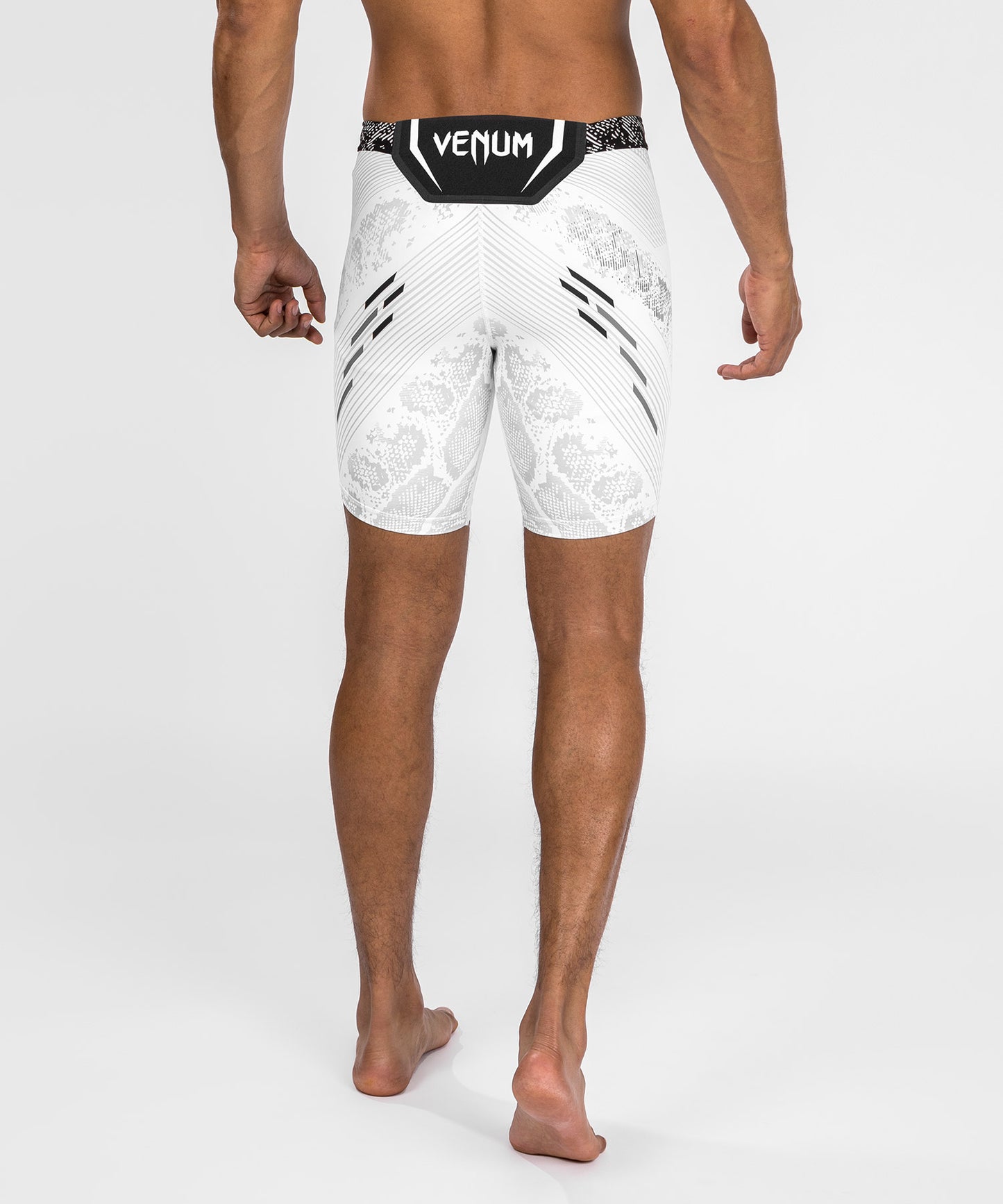 UFC Adrenaline by Venum Authentic Fight Night Pantalón Corto Vale Tudo Hombre - Blanco