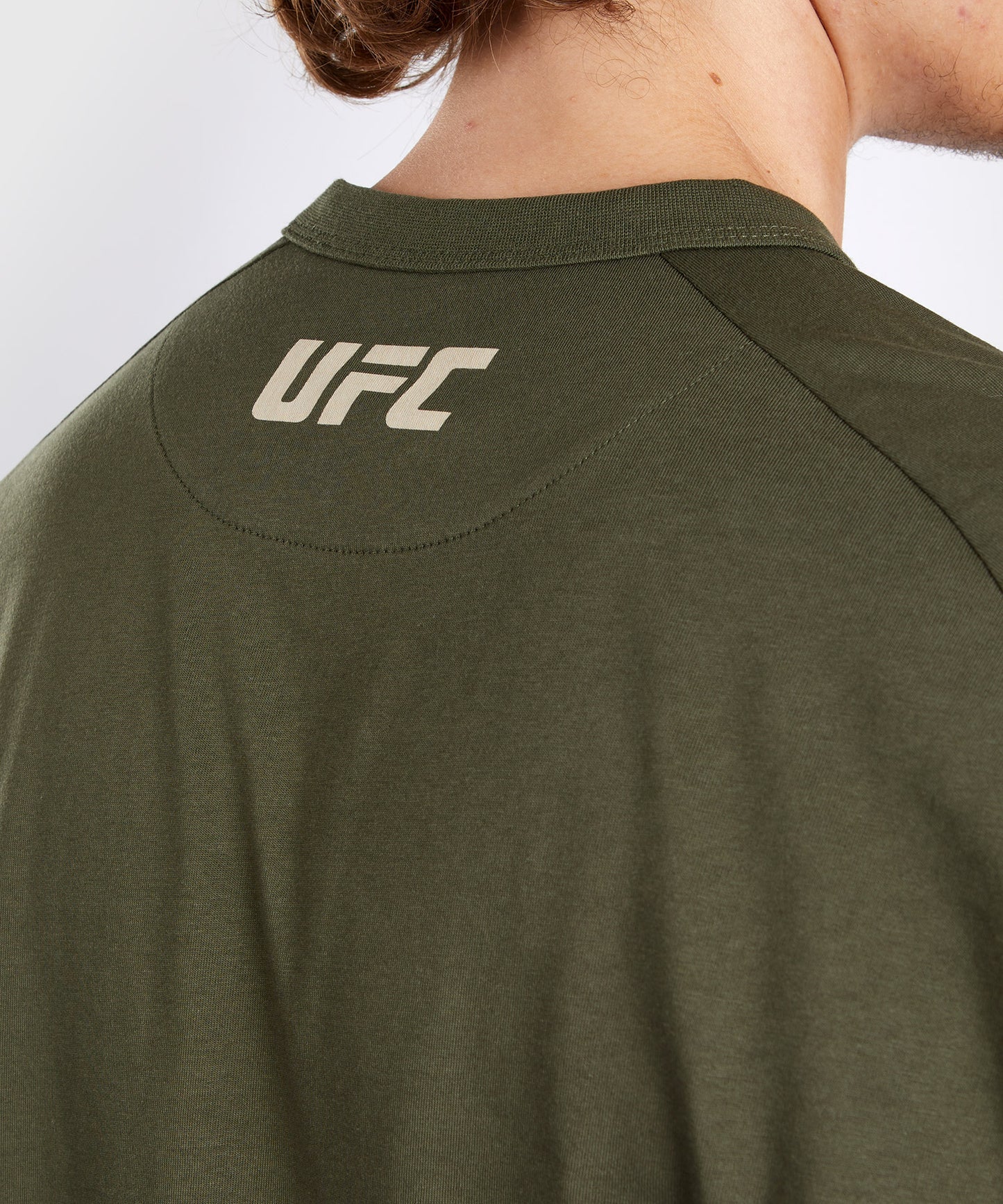 Camiseta de manga corta UFC Adrenaline by Venum Fight Week para hombre -  Caqui