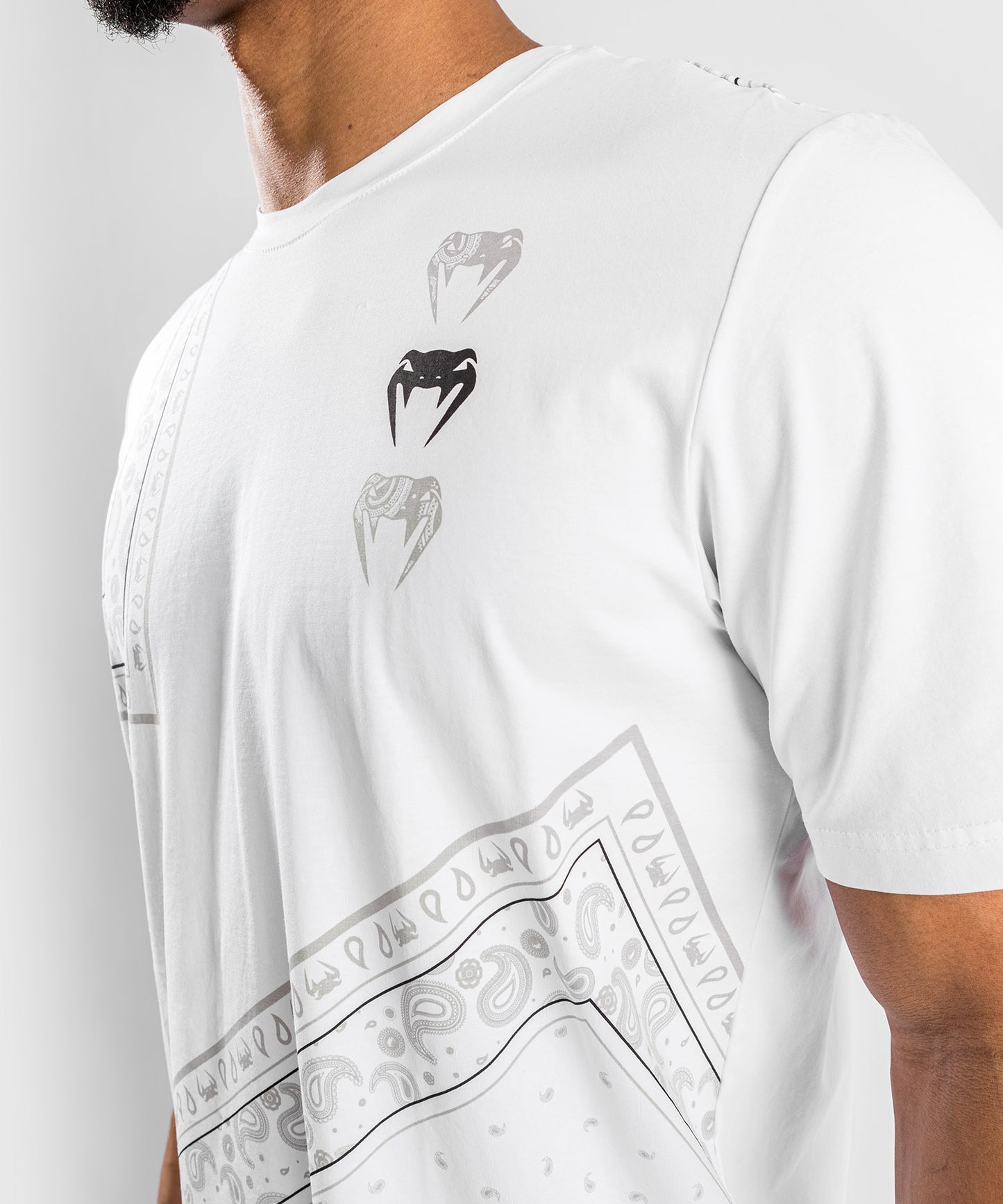 Camiseta Venum Cali 34  -  Blanco/Negro