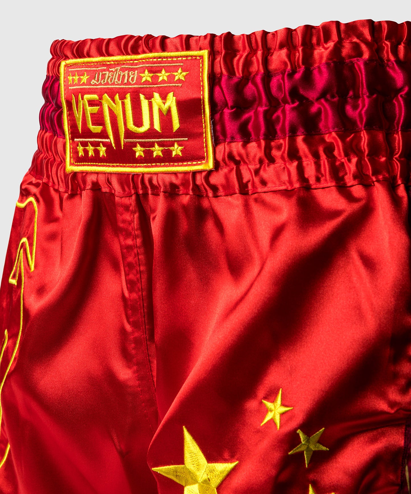 Pantalones cortos Venum MT Flags Muay Thai - China