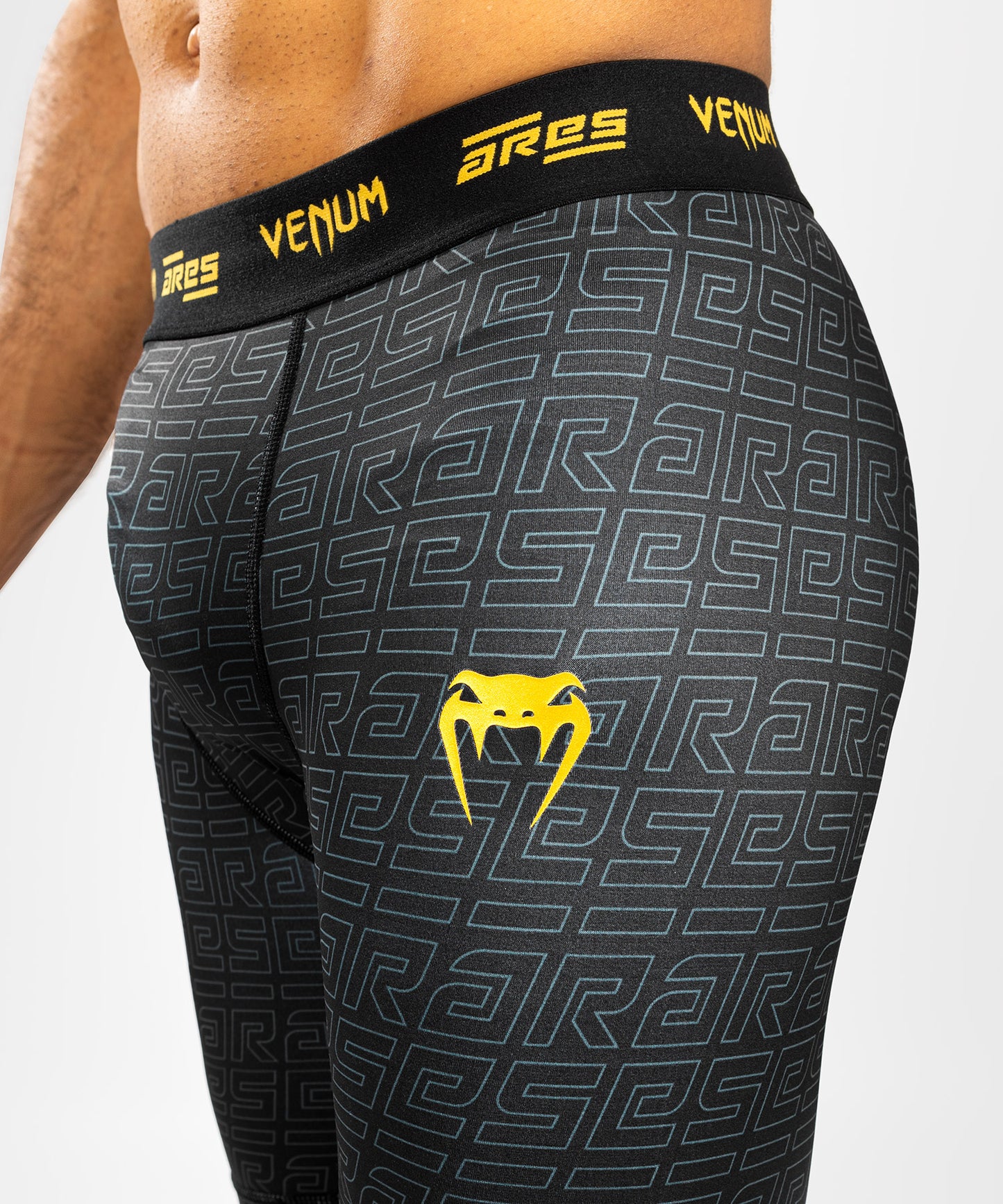 Venum x Ares 2.0 Pantalones cortos de compresión - Schwarz/Gold