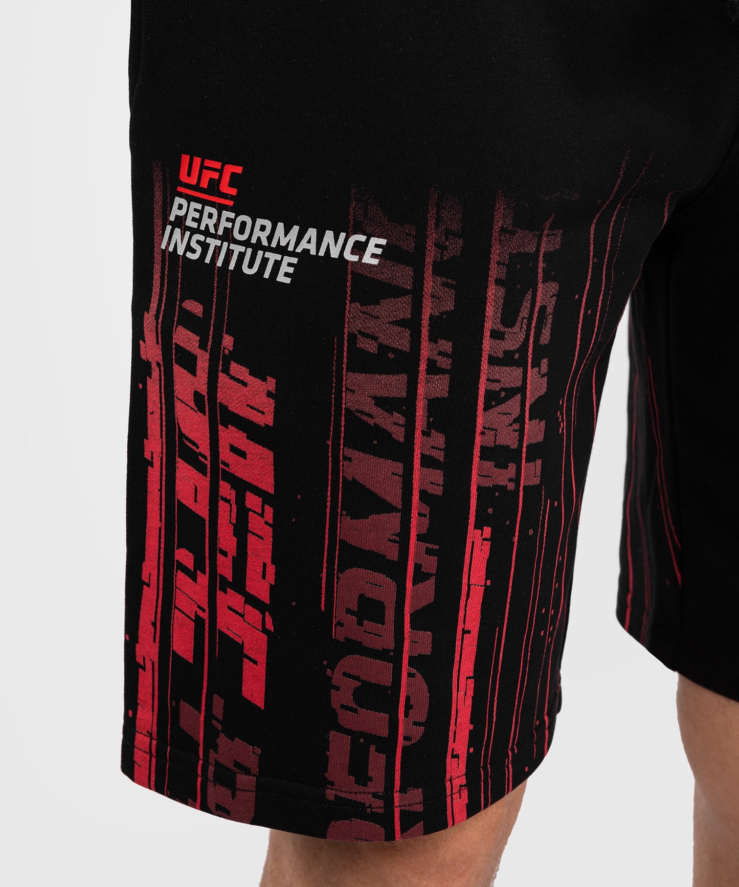 UFC Venum Performance Institute 2.0 Pantalón Corto de Algodón para Hombre - Negro/Rojo