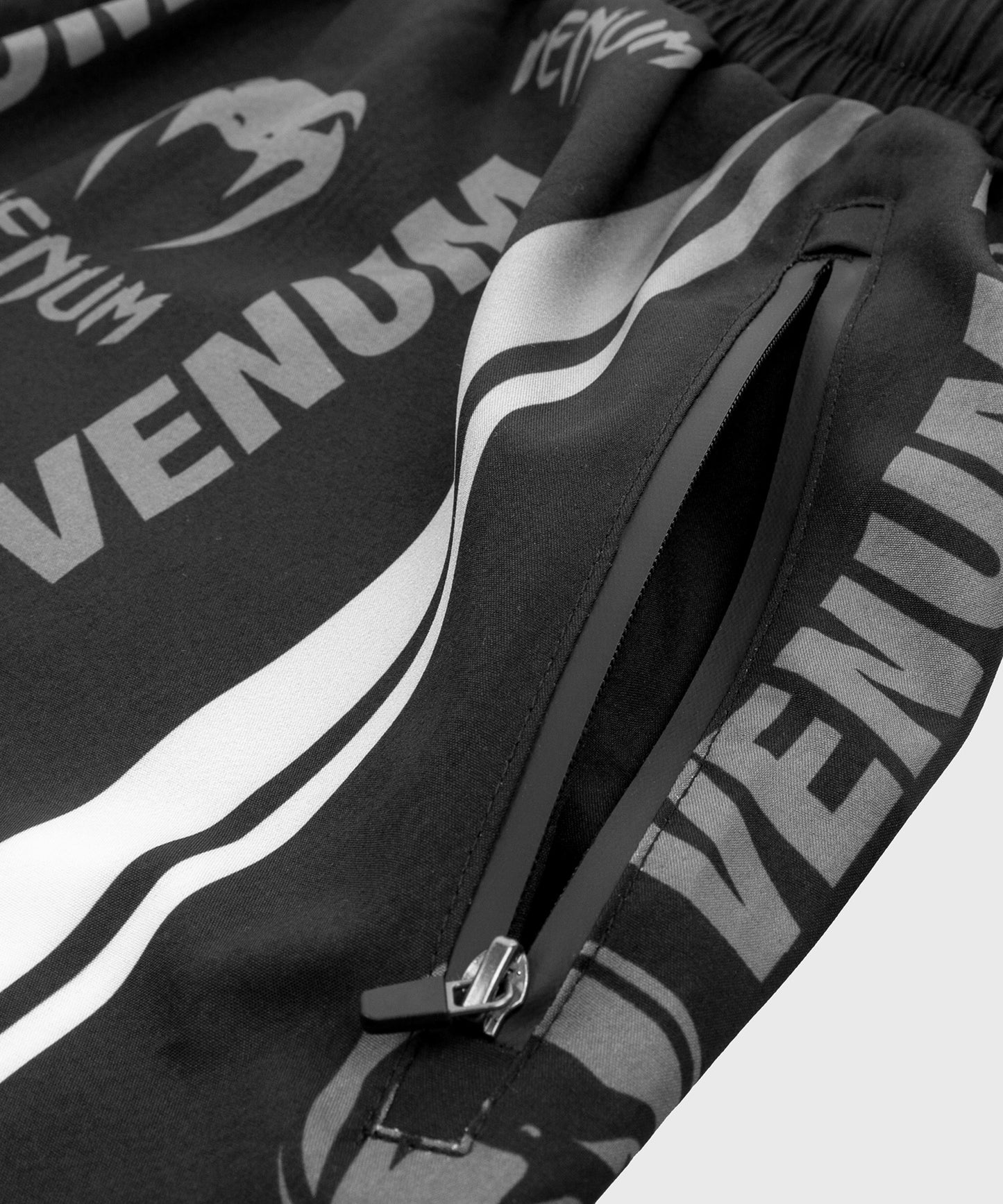 Pantalones Cortos Fitness Venum Logos  - Negro/Blanco