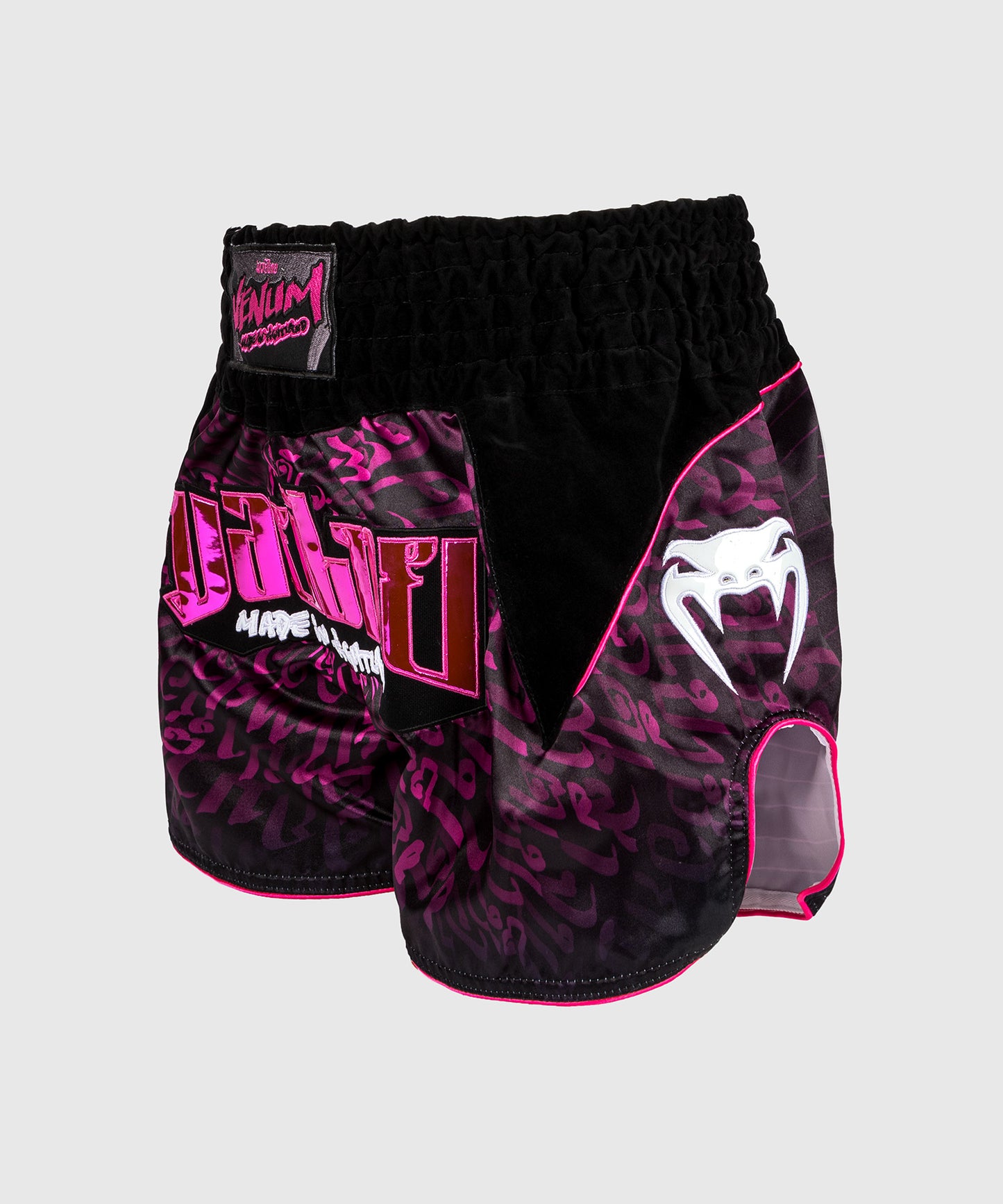 Venum Attack Muay Thai Shorts - Negro/Rosa