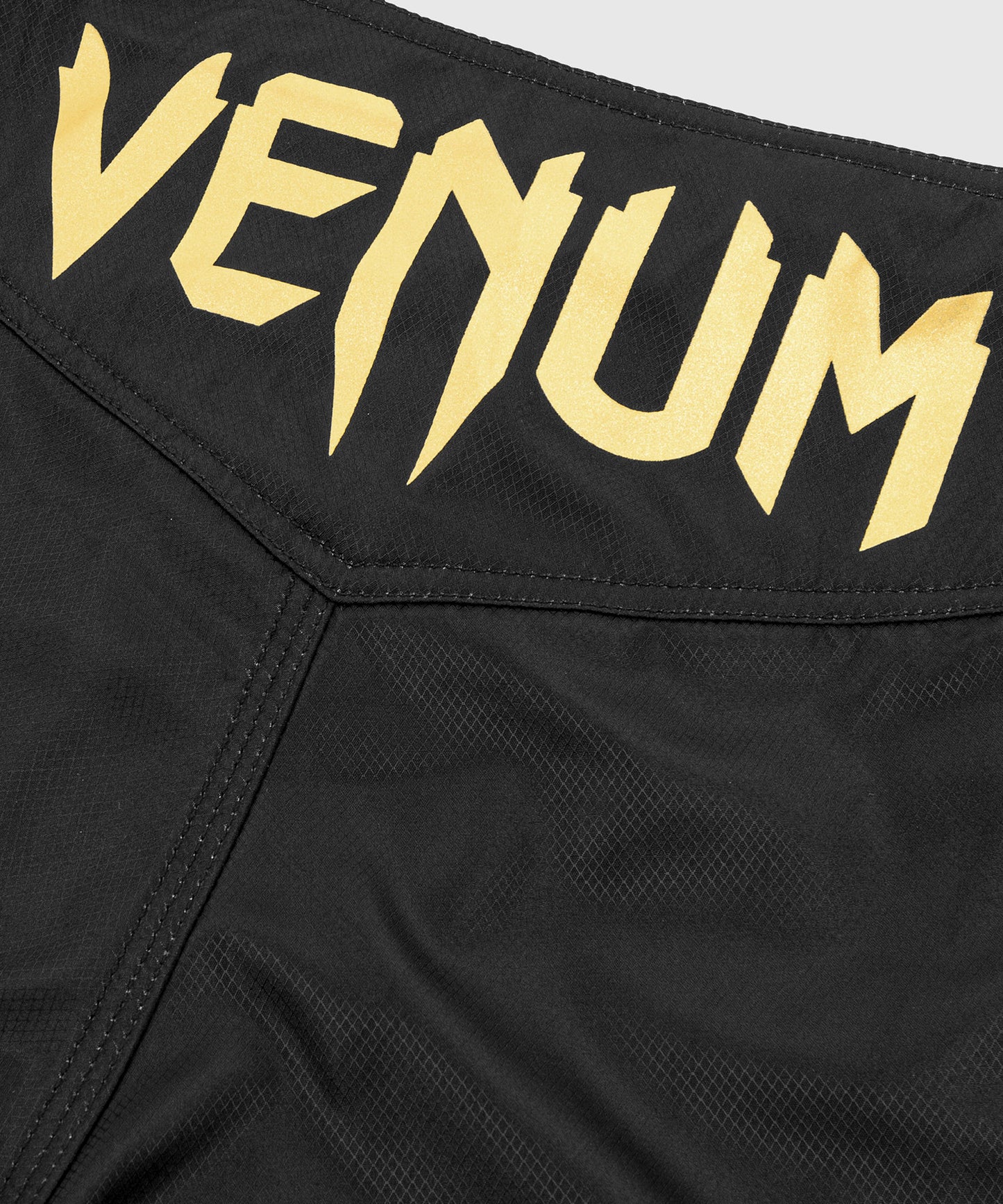 Pantalones cortos MMA Venum Light 3.0 - Negro/Oro